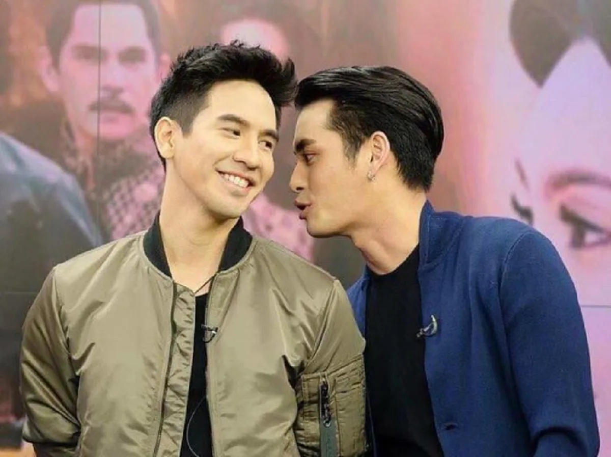 คนแฉมีสะอึก!!! เมื่อ "หมื่นเรือง" ออกโรงโพสต์ข้อความให้กำลัง "พี่หมื่นโป๊ป" ตรงๆและชัดเจนสุดๆ แถมแฮชแท็กแมนๆ รู้กัน งานนี้ดราม่าจบนะ!!!