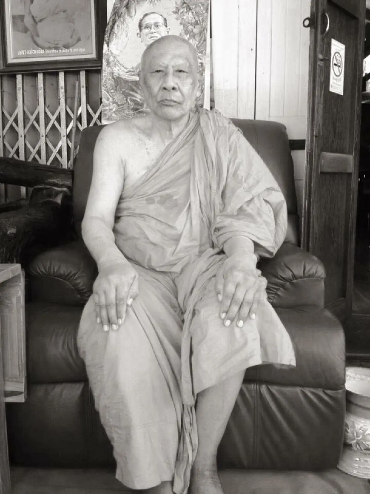 ไม่มีอีกแล้ว ครูบาอาจารย์ผู้เปี่ยมเมตตา... เปิดประวัติ "หลวงพ่อฉาบ มงฺคโล"  พระสุปฎิปันโนผู้ปฎิบัติดี ปฎิบัติชอบ ภิกษุผู้ไม่ลงกุฏิกว่า 30 ปี