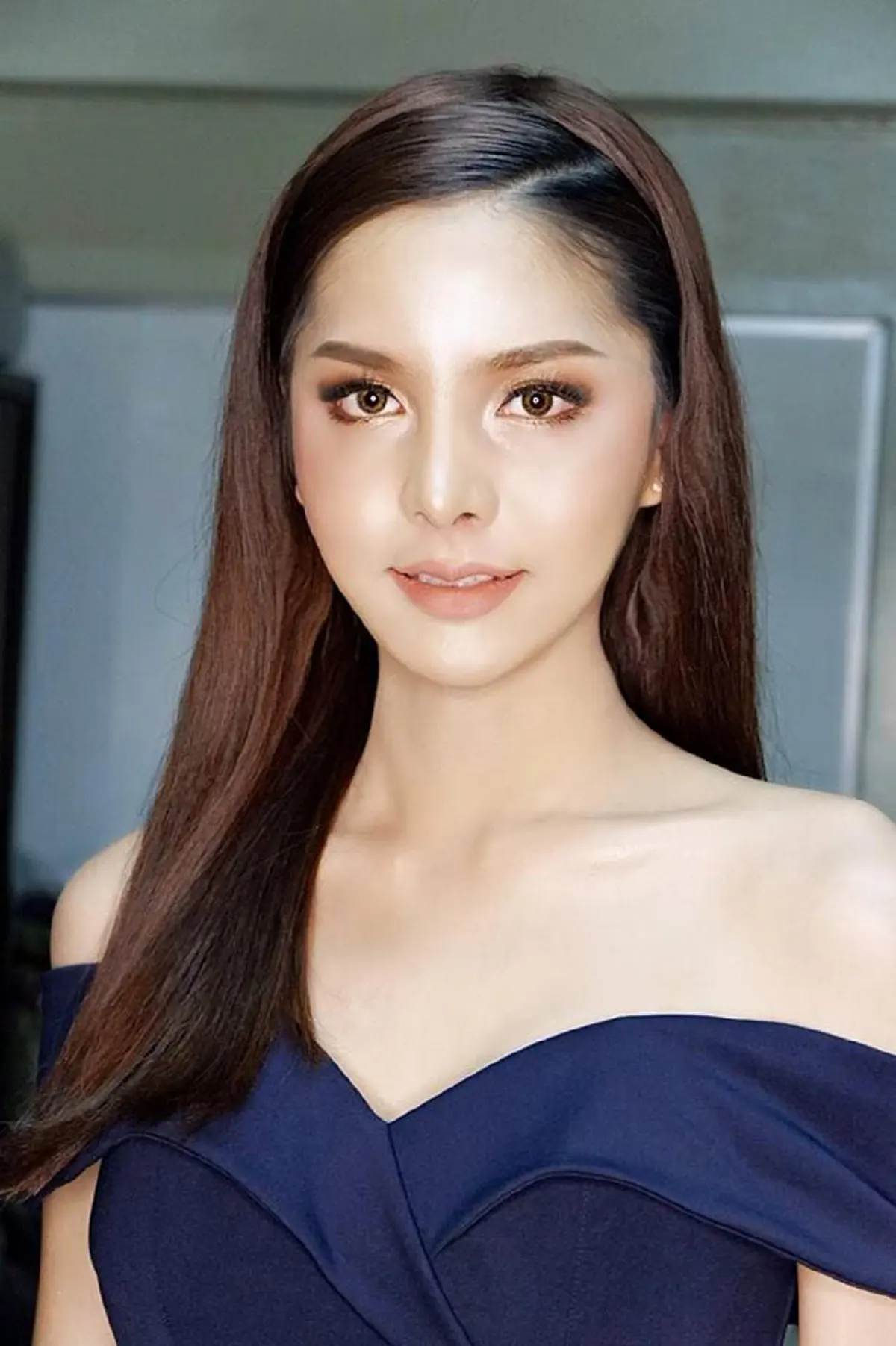 #จ้องกันตาไม่กระพริบ!! นึกว่า "ดาราสาว" ที่ไหน แต่งตัวลุคสุดแพง "ไปเกณฑ์ทหาร" ทำหน่วยท่ามะกาแทบแตก ตะลึงกันทั้งกองร้อย !! (มีภาพ)