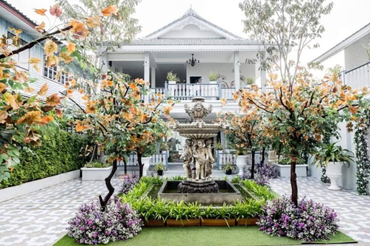 คฤหาสน์ \"ไก่ วรายุฑ\" ทุ่มเงินสร้างใหญ่โต หรูหราราวกับวัง จ้างช่างจากอิตาลีวาดรูปผนังสวยงาม