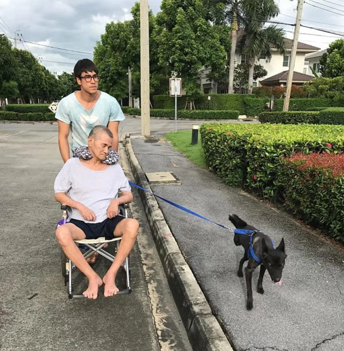 ที่สุดของความกตัญญู!! "ณเดชน์ คูกิมิยะ" ทิ้งมาดพระเอก ดูแลพ่อป่วย ใส่ใจทุกรายละเอียดจนแฟนคลับคอมเม้นต์ชื่นชม เพราะแบบนี้ใครๆ ถึงได้รัก!?