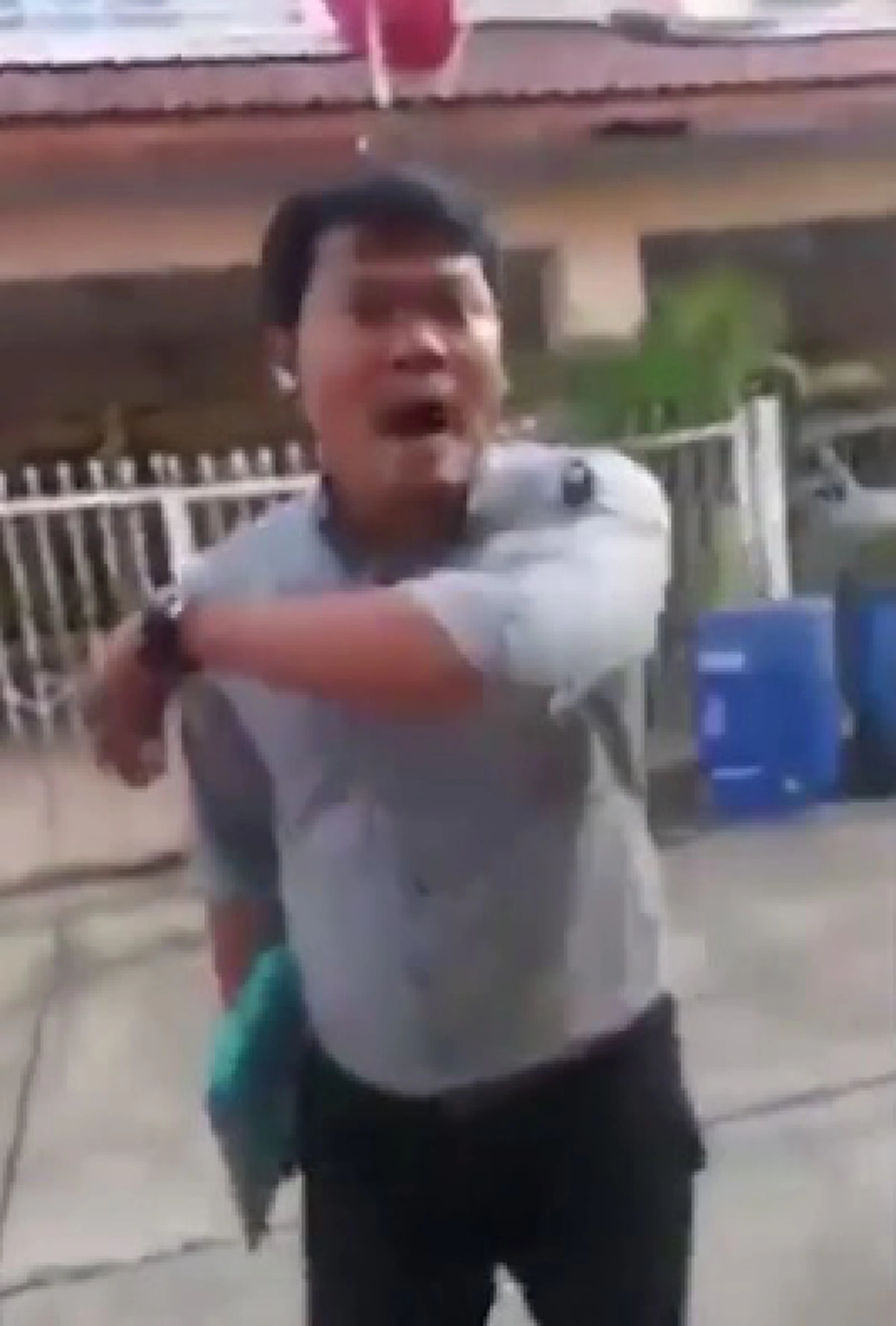 โดนด่าเยอะ..ฟังเค้าหน่อย !!! เปิดใจไฟแนนซ์ทวงหนี้โหด โดนลูกหนี้ถ่ายคลิปประจาน ลั่นขอความเห็นใจทำตามหน้าที่คิดอยู่จะฟ้องคนแชร์+เม้นต์??