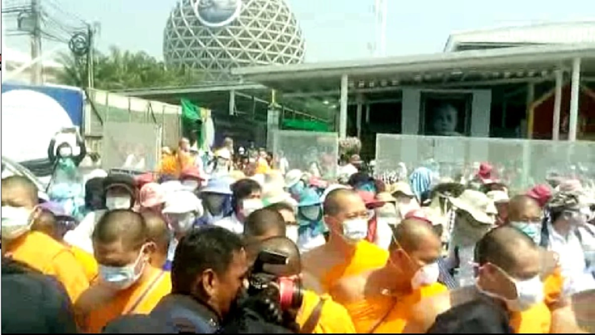 หาไปก็ไม่เจอ "ธัมมชโย"หนีไปแล้ว พระลูกวัดแฉเอง เผยแผนการหนีแบบหมดเปลือกสุดอัดอั้นพระลูกวัดโดนหลอกใช้!!