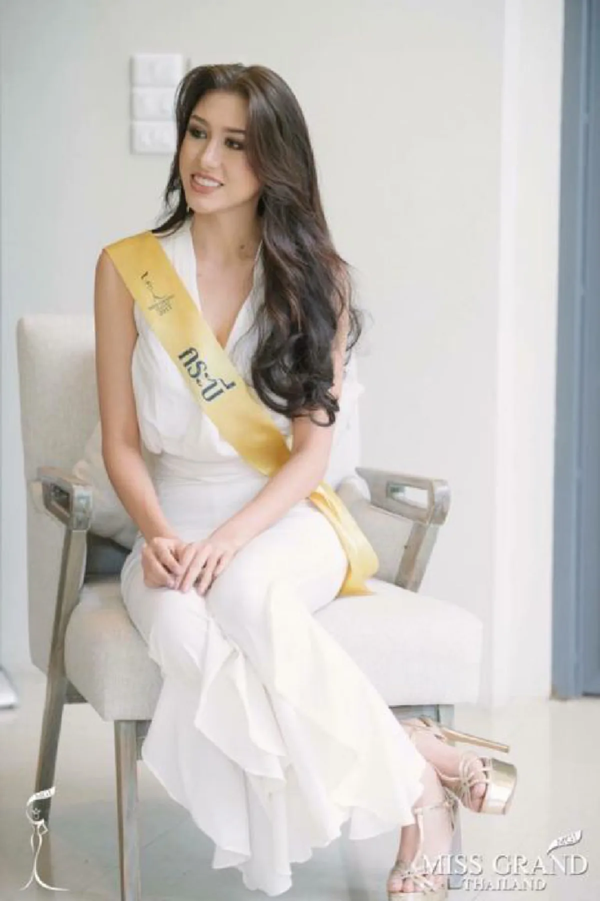 เคลียร์ชัด ดราม่า มิสแกรนด์ 2017 หลังมงฯลง ไม่จ่ายค่าชุด แถมเบี้ยวรีวิวทำห้องเสื้อเดือด ร้อนถึงพี่เลี้ยงนางงามโทรเคลียร์จ้าละหวั่น!!