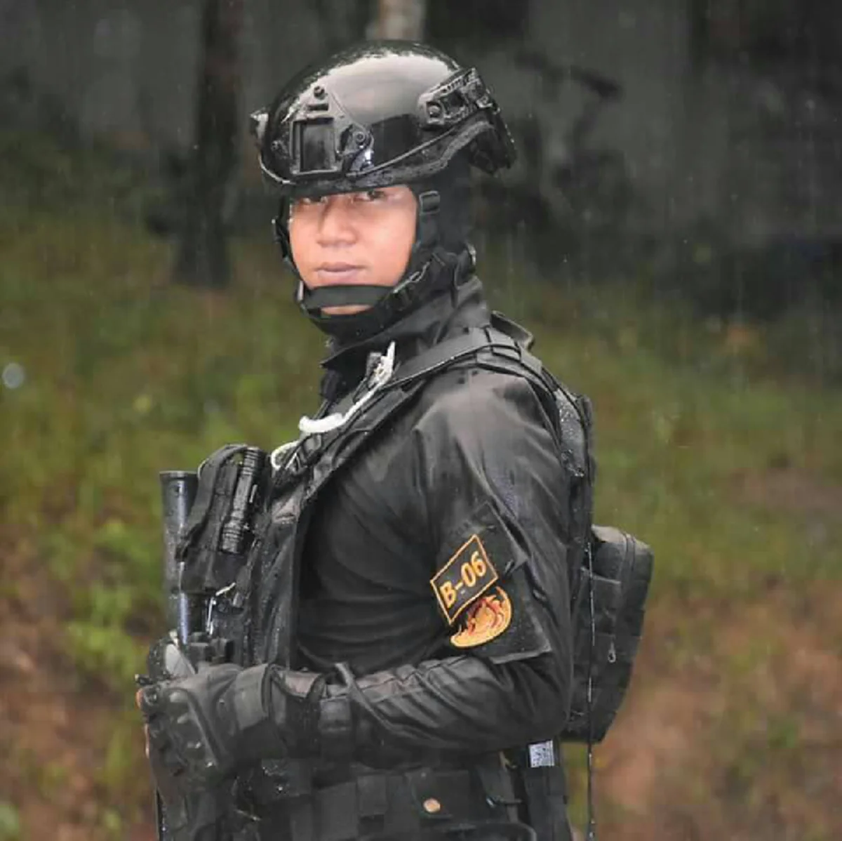 ประวัติสุดซึ้ง สั่นสะเทือนหัวใจ !!! "ดาบยักษ์" วีรบุรุษผู้เสียสละ ขานอาสาย้ายจากบ้านเกิดลง3 จว.ชายแดนใต้....ปกป้องแผ่นดินด้วยชีวิต!