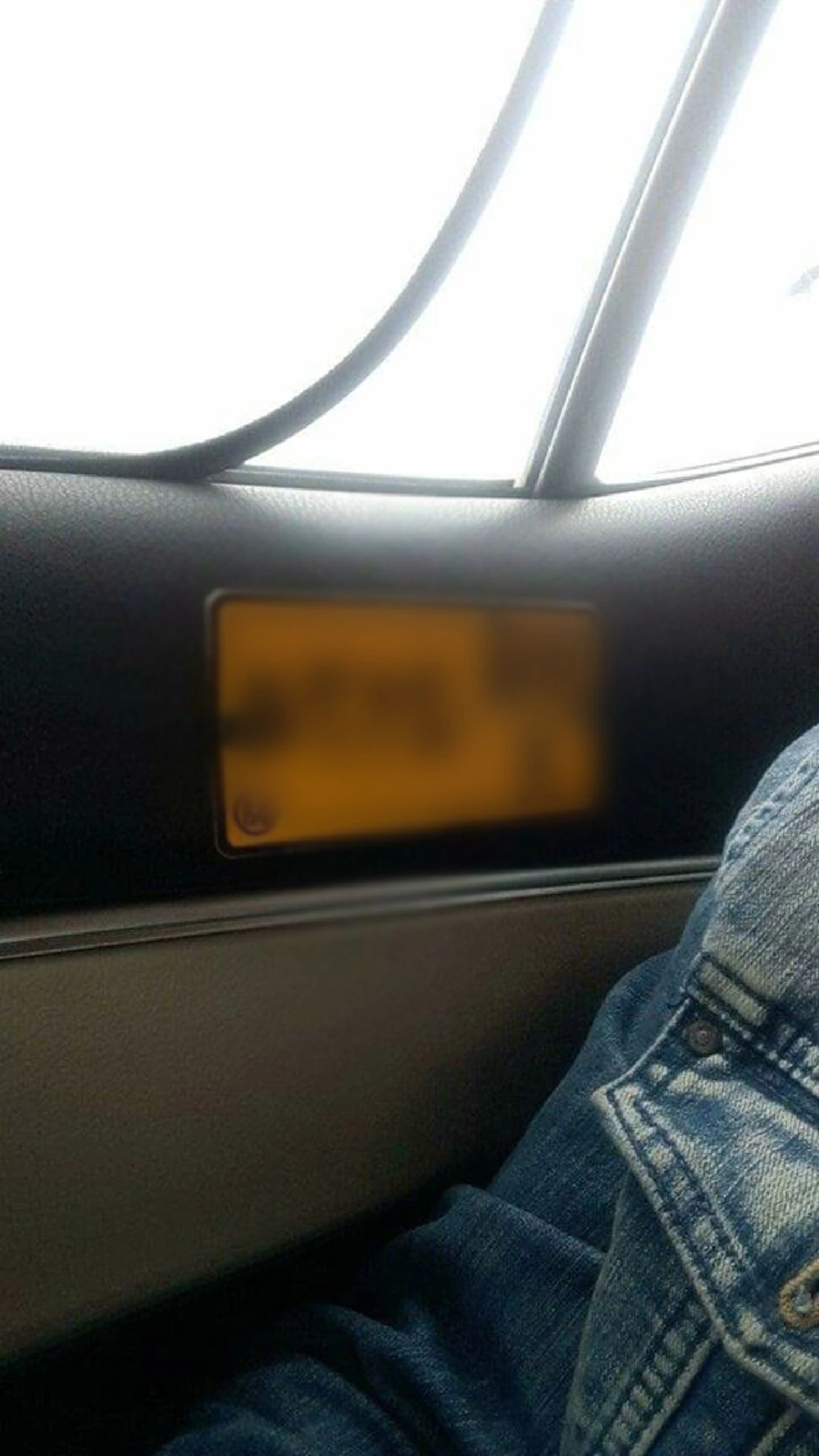 ทำไมต้องมัดผม!! สาวขึ้นแท็กซี่เจอคนขับพาวน ชวนคุยตลอดทางสารพัดคำถาม เอะใจโทรหาพ่อให้คุยกับคนขับหลังวางสายถึงได้ลงรถงานนี้สนั่นโซเชียล!!