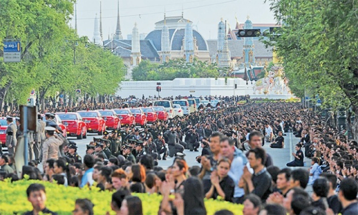 รัฐบาลแจง ข่าวลือกำหนดการวันถวายพระเพลิงพระบรมศพ หวั่นประชาชนเข้าใจผิด!!