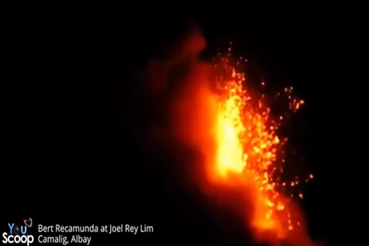 ฟิลิปปินส์ประกาศปิดโรงเรียนเพิ่มหลังภูเขาไฟ "มายอน" ปะทุพ่นลาวา  ด้านชาวบ้านอพยพหนีตายวุ่น