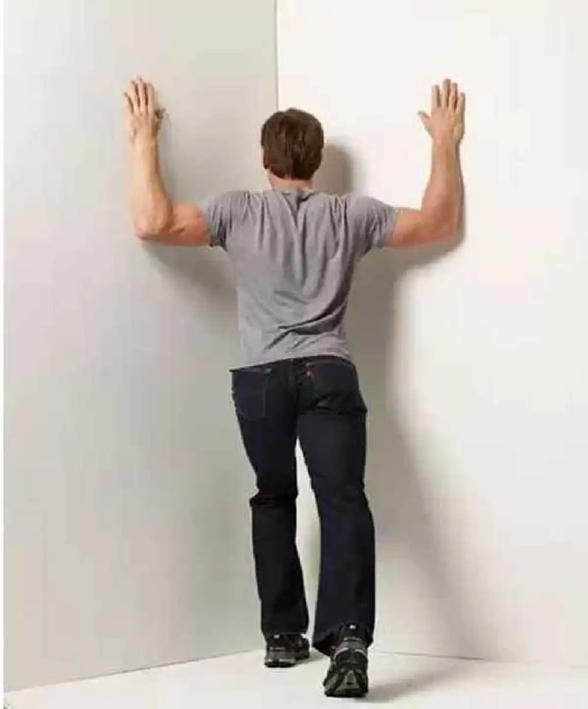 ไม่ต้องพึ้งหมอ!! แค่ทำท่านี้ อาการปวดหลัง ปวดคอ ปวดเอว จะหายทันที ลองเลย