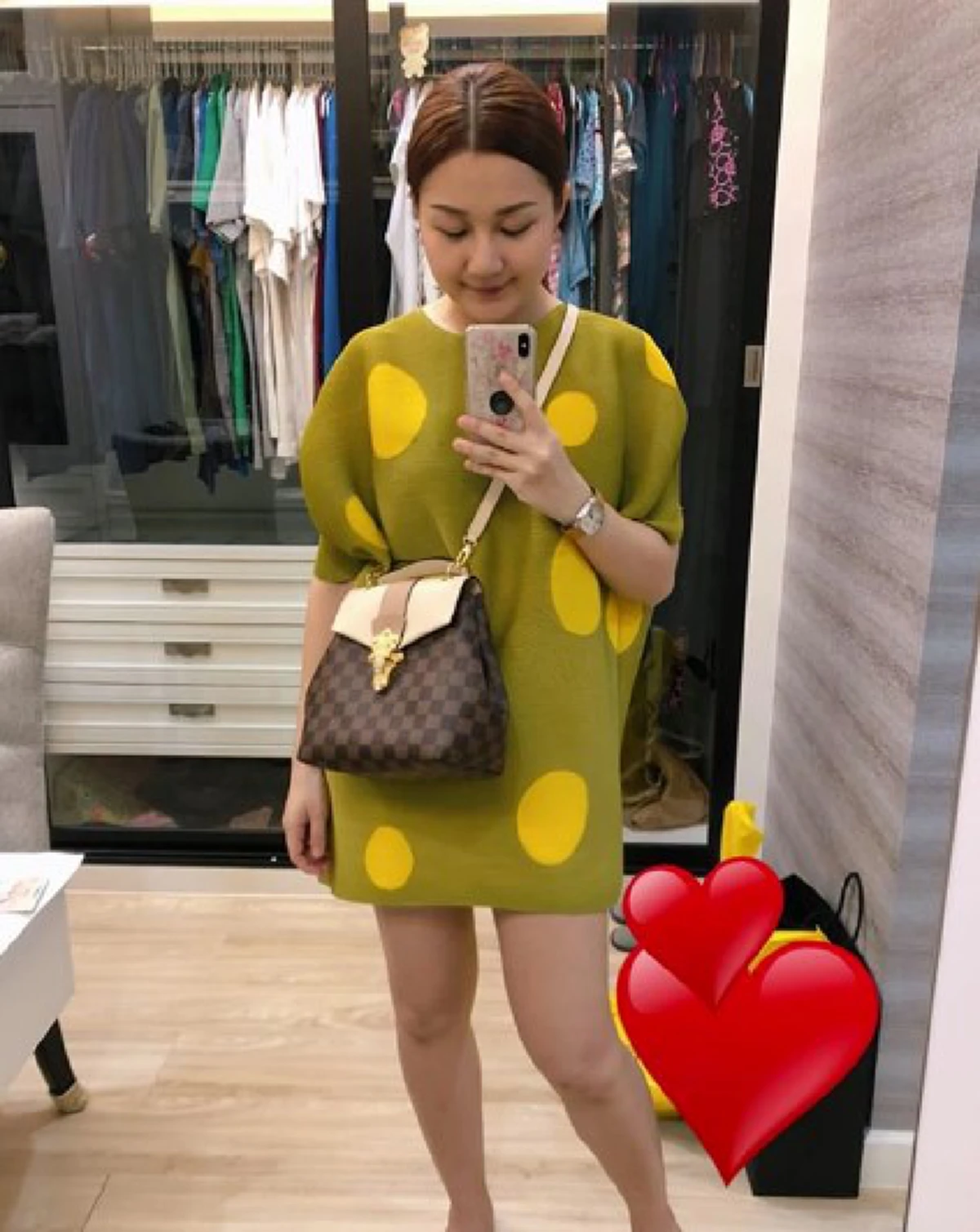 เข้าใจตรงกันนะ!!! เมื่อ "เอ็ม บุษราคัม" ประกาศลั่นกลางไอจี ขอให้จับแค่เท้า "นาฬิกา" ด้วยความจริง ที่หลายคนต้องเข้าใจหัวอกคนเป็นแม่!