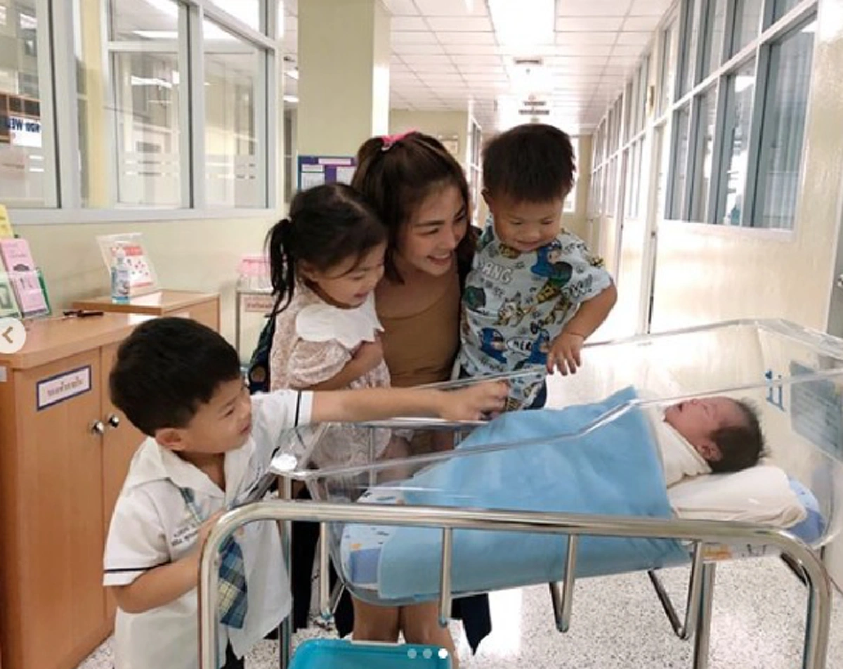 วินาที 3 ยอดกุมาร เจอหน้าน้องศรัณย์ครั้งเเรก เด็กๆตื่นเต้นกันใหญ่ ขอมาม๊าฮารุเอากลับบ้านวันนี้เลย (คลิป)