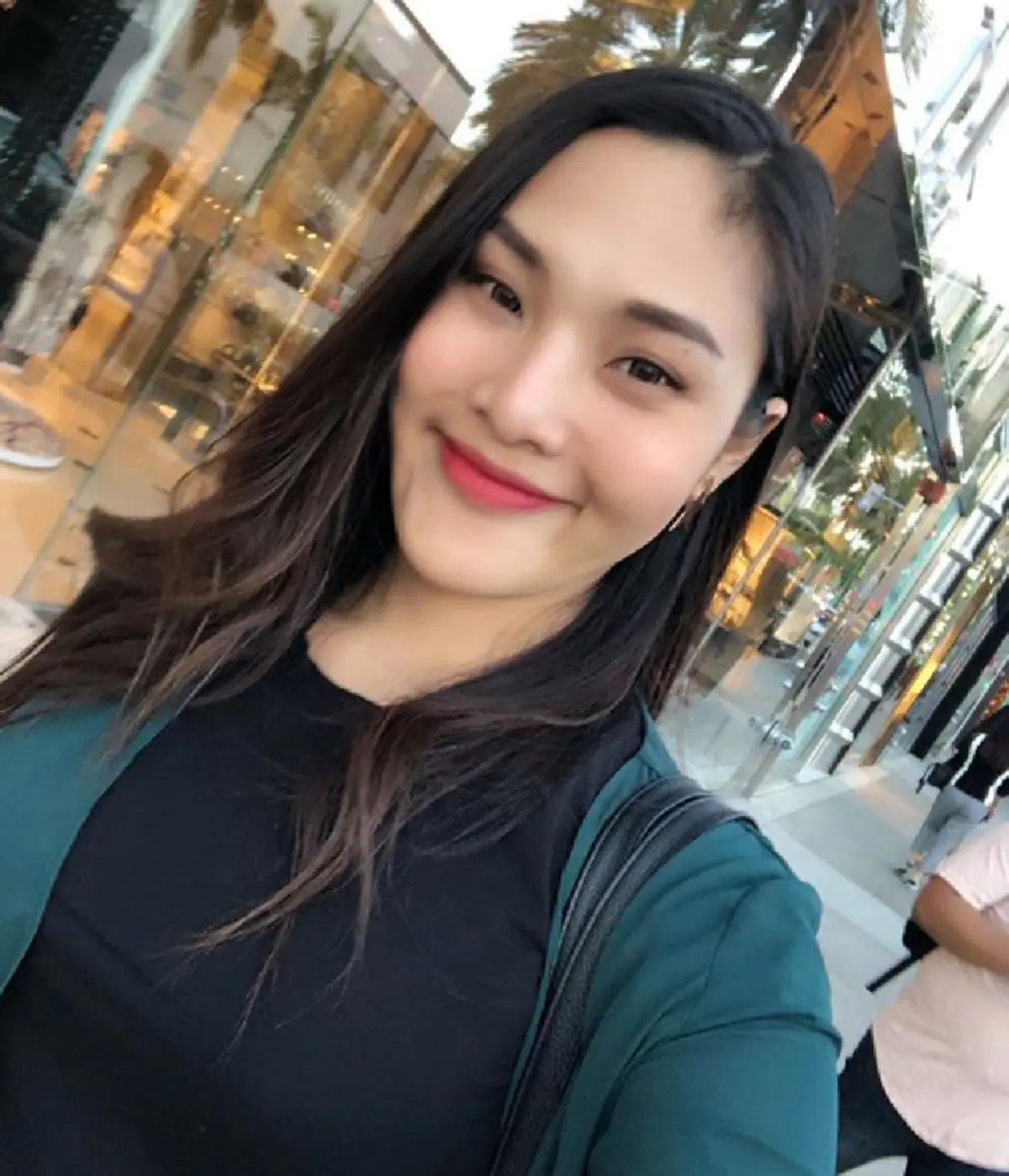 ไม่ได้เจอหน้านานมาก "เบลล์ นันทิตา"  วันนี้เปลี่ยนชีวิตเป็นผู้หญิงโดยสมบูรณ์ มีครอบครัวอบอุ่น