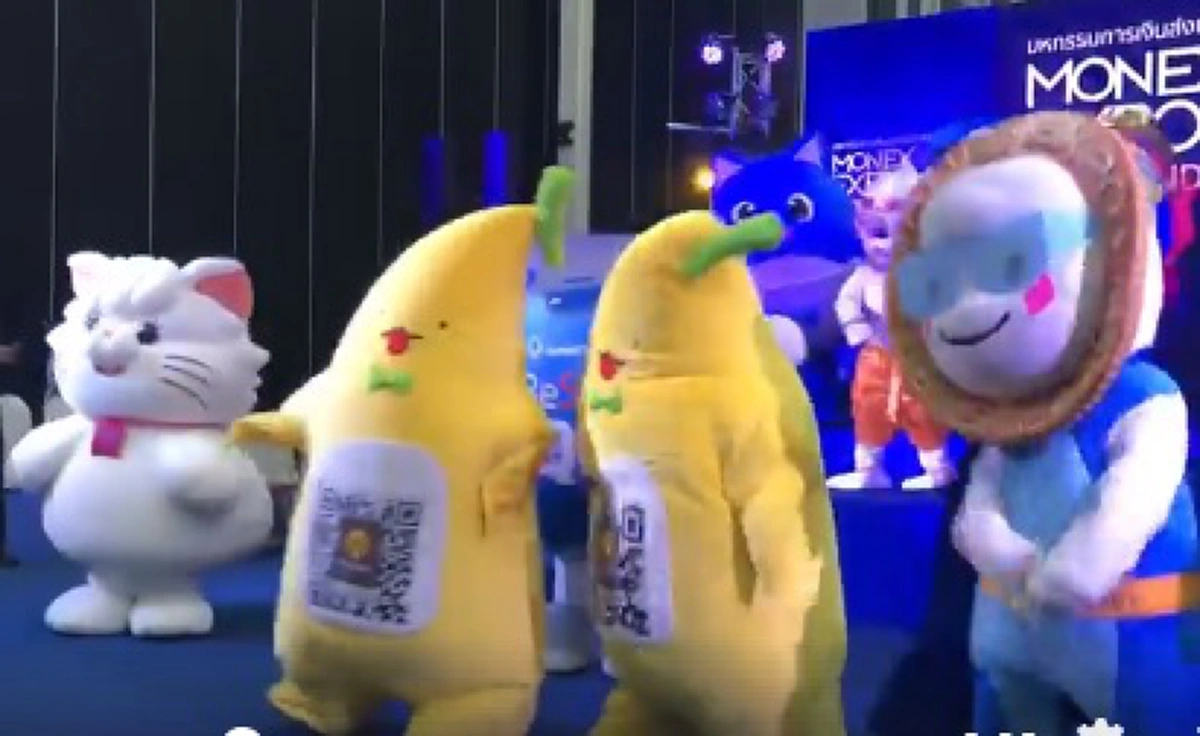 "มาสคอตกล้วย" โชว์สเต็ปแดนซ์เพลงเต่างอยจัดเต็มไม่มียั้ง (คลิป)