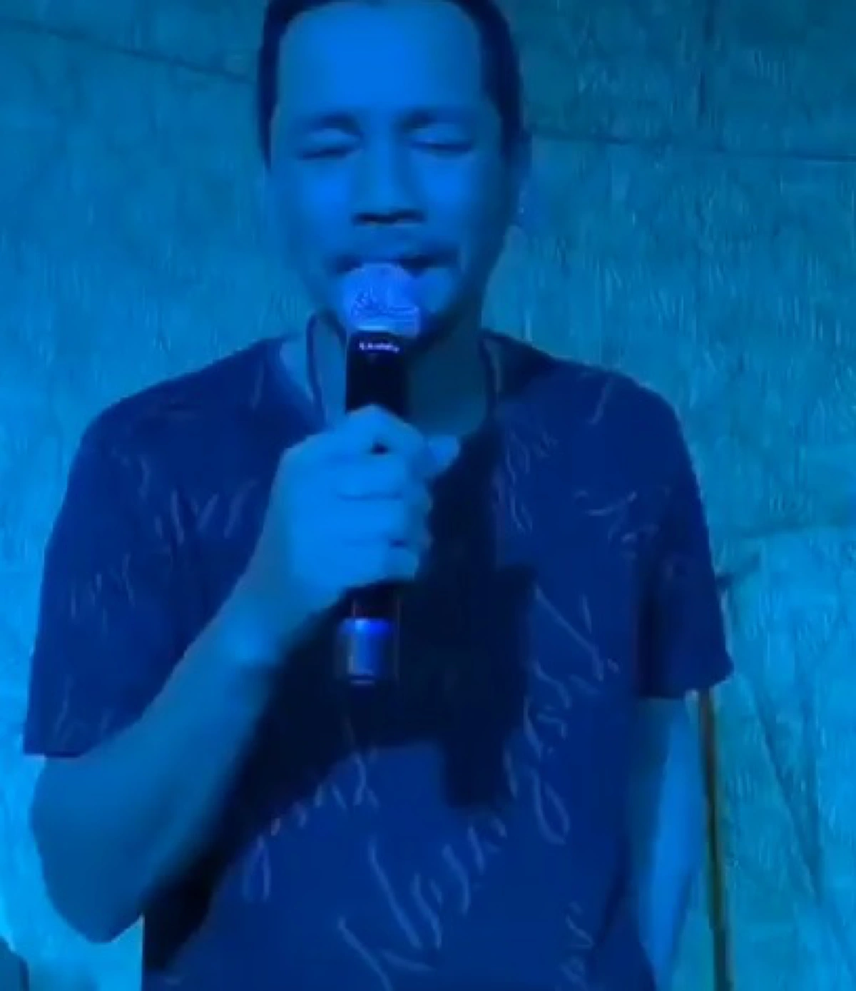 ดีกันเเล้ว??! เท่ง เถิดเทิง ร้องเพลงง้อภรรยา ชาวเน็ตลุ้นกลับมาคืนดีเป็นครอบครัวอีกครั้ง (คลิป)