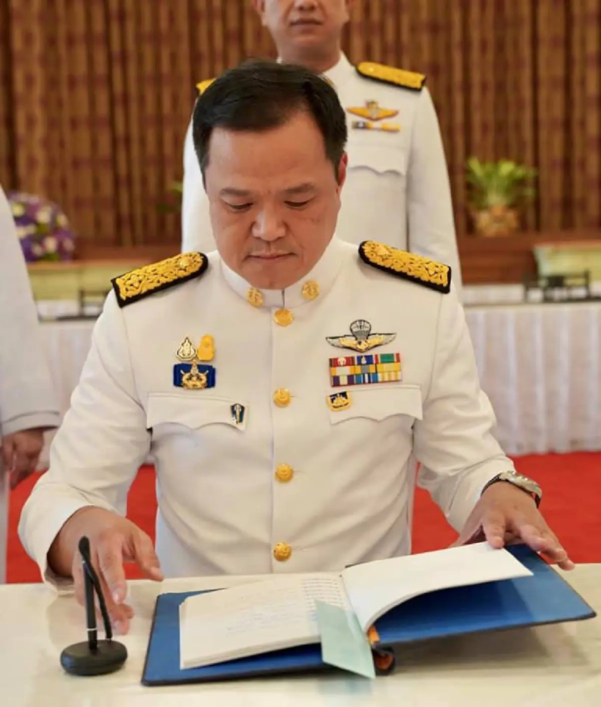 จะเป็นผู้บริหารประเทศก็ต้องบริหารเวลาให้ได้!! "อนุทิน" มั่นใจไม่ต้องการันตีใคร รายชื่อรมต.ไม่มีวางตัวสำรอง