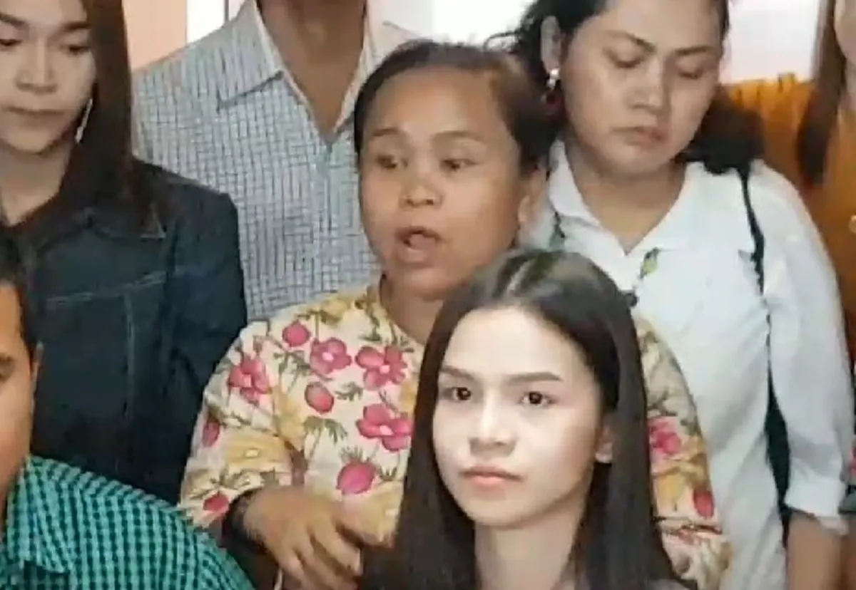 แตกหักถึงขีดสุด !!? แค่ "อาร์ม" ไม่พองานนี้ "แม่" ผสมโรงแฉกลางวงสื่อปมแตกหักค่ายไหทองคำ! (มีคลิป)