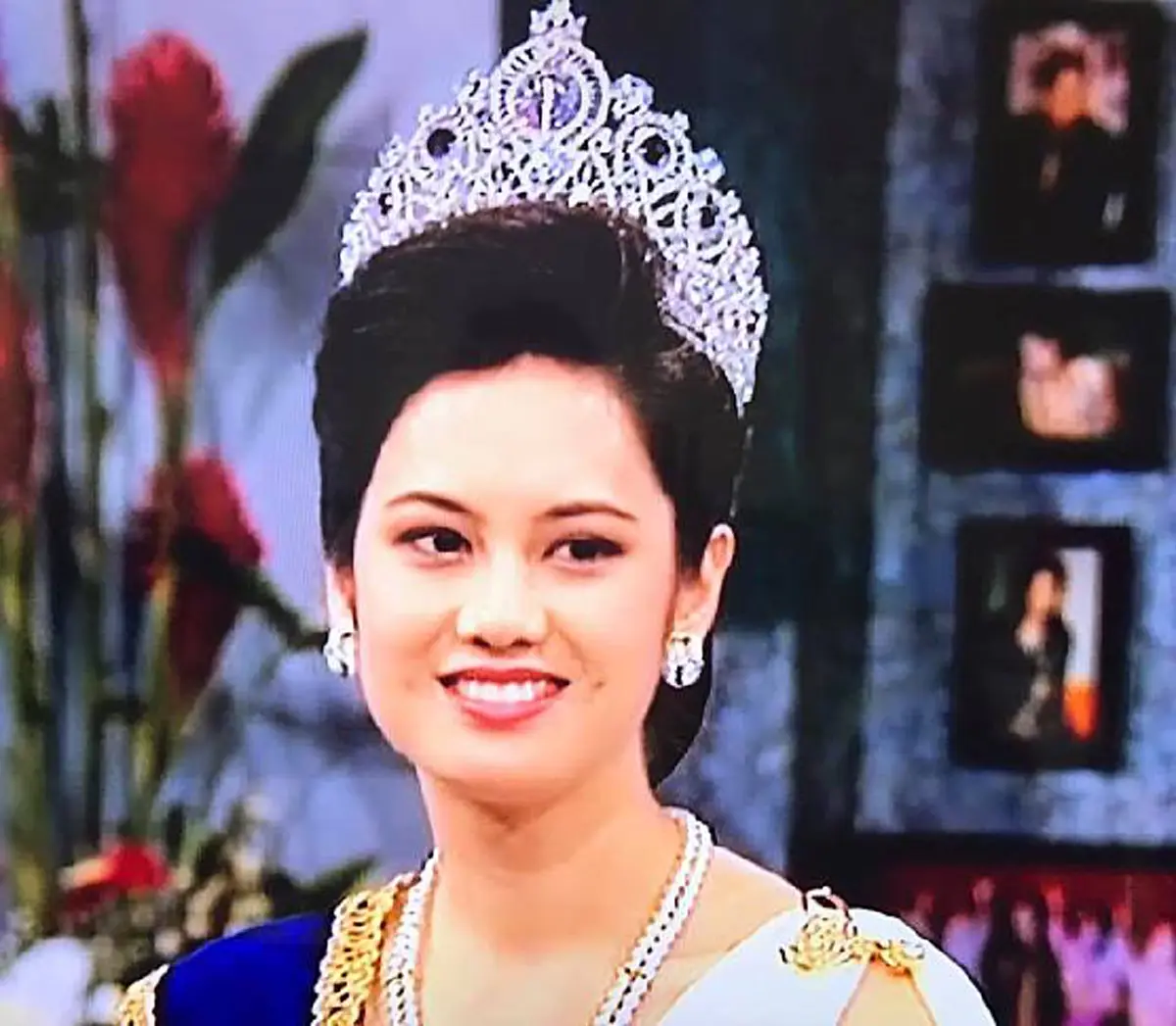 ขยี้ตาแรง !!! จำเธอได้ไหม  "ป๊อป  อารียา" นางสาวไทย 2537 ที่หลายๆ คนหลงรักรอยยิ้มของเธอ ปัจจุบันอายุ 46 ปี แต่ใบหน้าแทบไม่เปลี่ยน !! (ชมภาพ)