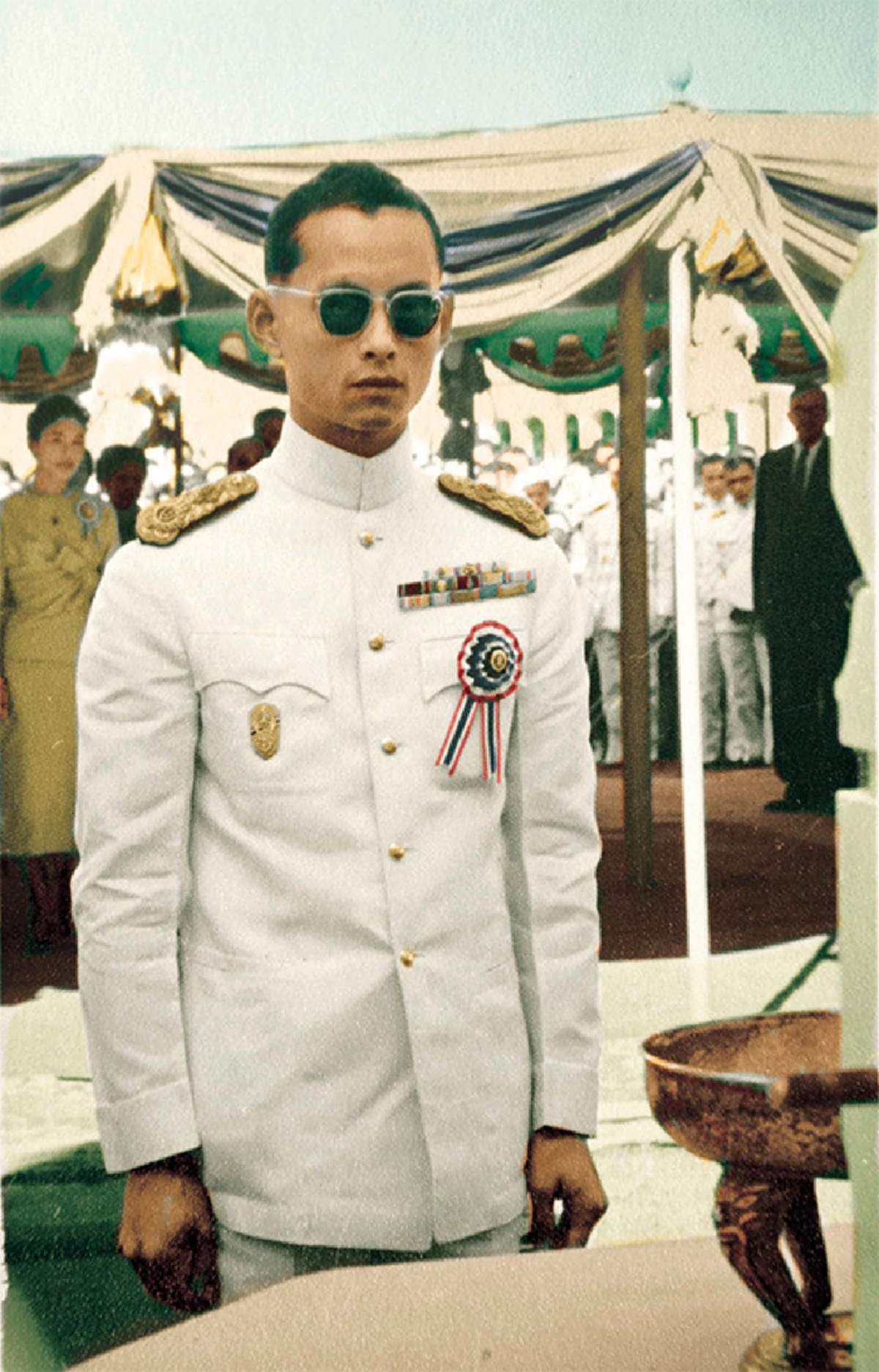 คำถามที่คนทั้งโลกอยากรู้ "หน้าที่ของพระเจ้าแผ่นดินเป็นอย่างไร ?" !! พระราชดำรัสตอบสื่อทั่วโลก ด้วยพระปรีชา !! #คนไทยควรอ่าน