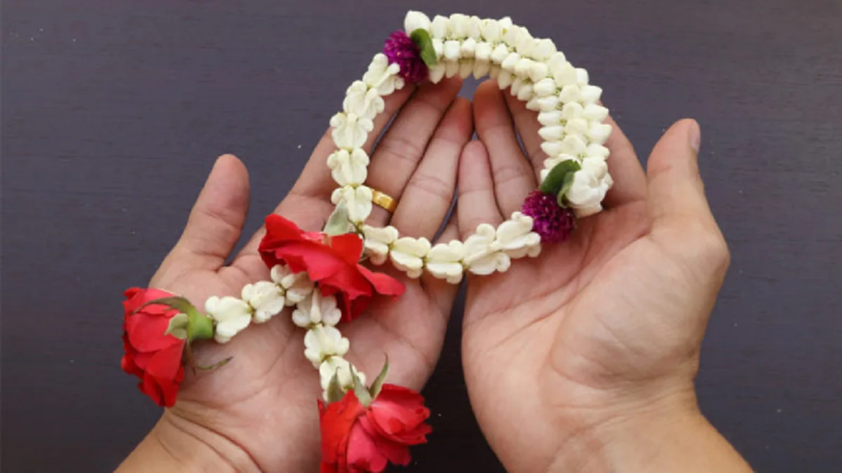 3 คาถาบูชาพ่อแม่ สวดทุกวัน แล้วชีวิตจะมีแต่โชคลาภ ความเจริญ (1แชร์ 1 ธรรมทาน)