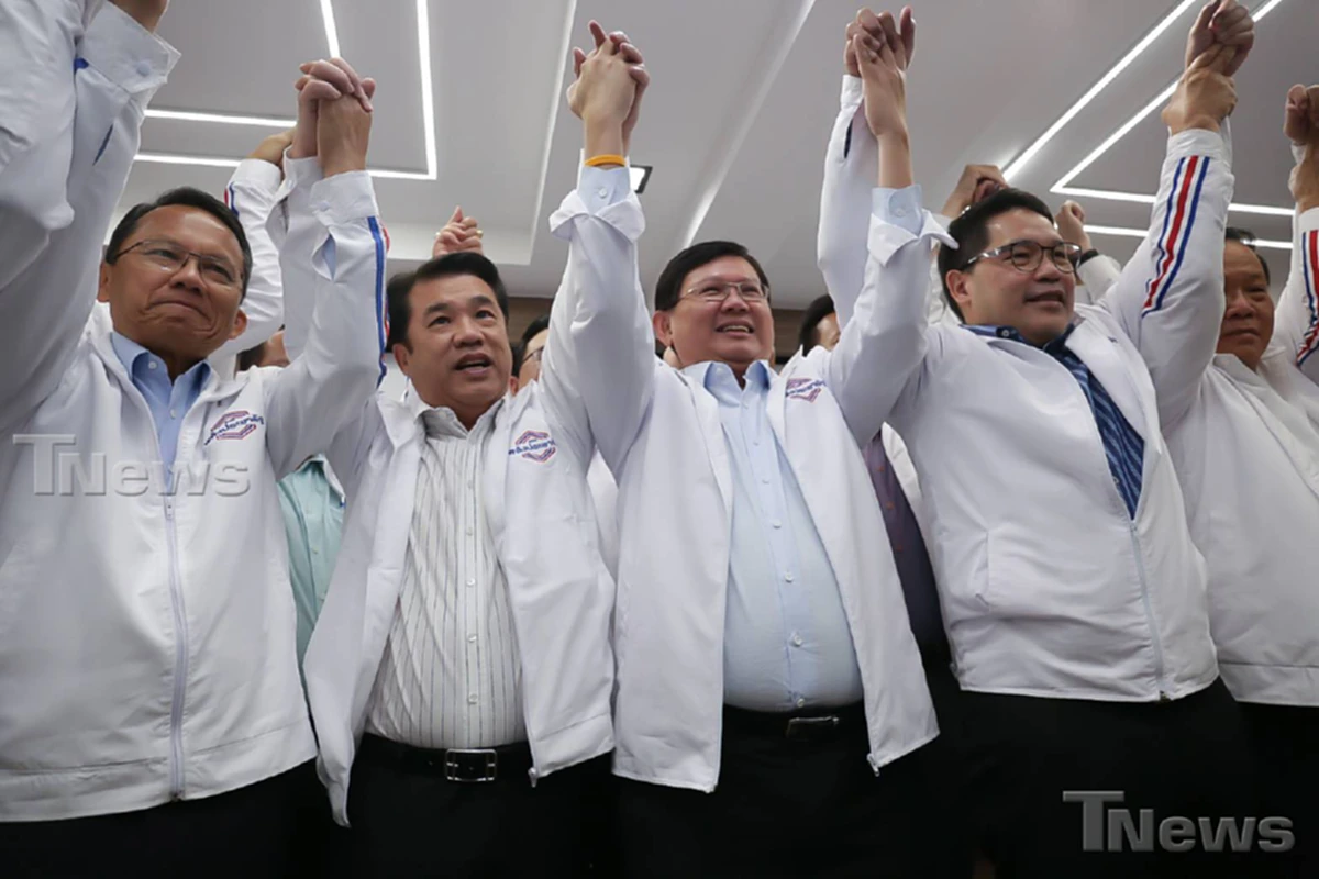 \"อนุชา\" เดือดจัด จวกอดีตแกนนำ \"ไทยรักษาชาติ\" ไร้ค่า ซัด \"เพื่อไทย\" การเมืองไม่สร้างสรรค์ ผลิตแต่วาทกรรมซ้ำซาก!!
