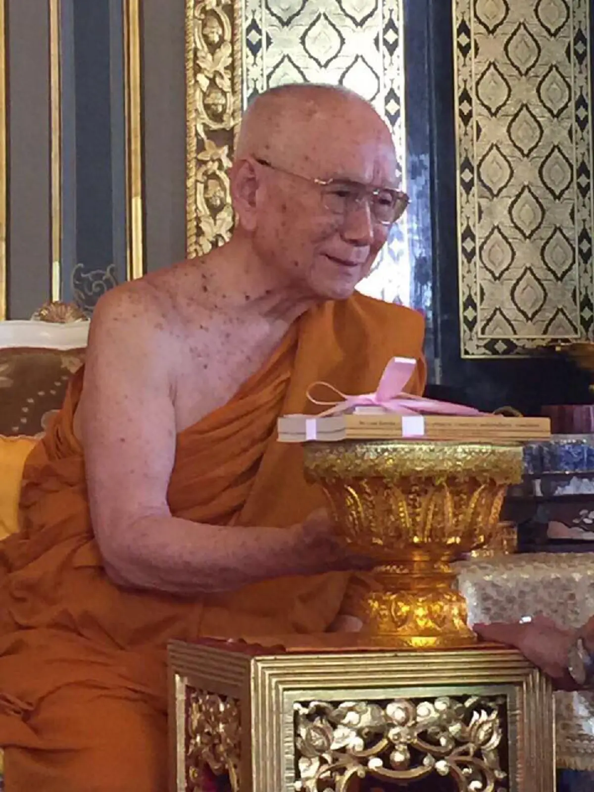 งดงามสมเป็นสังฆราชา!!! สมเด็จพระสังฆราช รับสั่ง “อย่าเอาเงินมาถวาย” เหตุทำพุทธศาสนาเสื่อม!!!