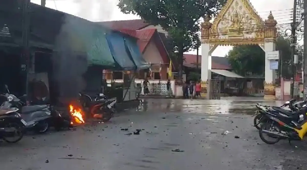 คลิปวินาทีคาร์บอมสนั่นเมืองสุไหงโก-ลก...เสียงกรีดร้องระงม โซเชียลรุมสาปแช่ง! (มีคลิป)