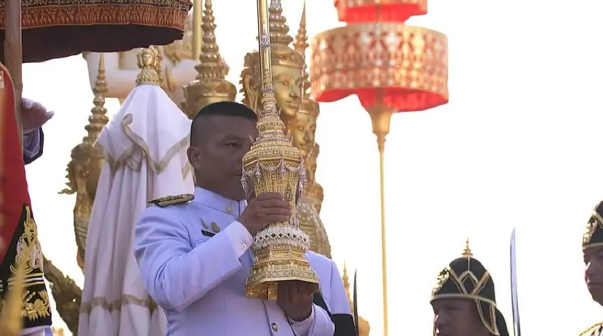 น้อยคนจะรู้!! เหตุผลที่ต้องอัญเชิญพระบรมอัฐิและพระอัฐิของราชวงศ์จักรีขึ้นยังพระวิมาน เผย..ความหลังอันแสนเจ็บปวด เมื่อครั้งกรุงศรีอยุธยาแตก!!