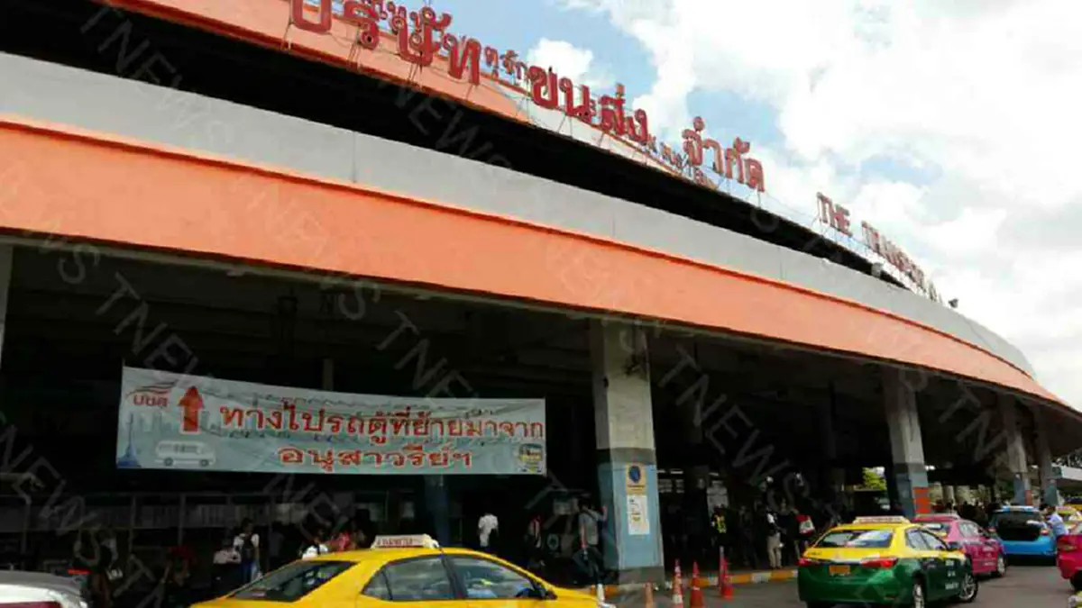 ไหนว่าจัดการดี !!! สงกรานต์ปีนี้ ขนส่งแทบทะลักหลังประชาชนตกค้างนับหมื่น.....เดือดร้อนกันถ้วนหน้า ! (มีภาพ)