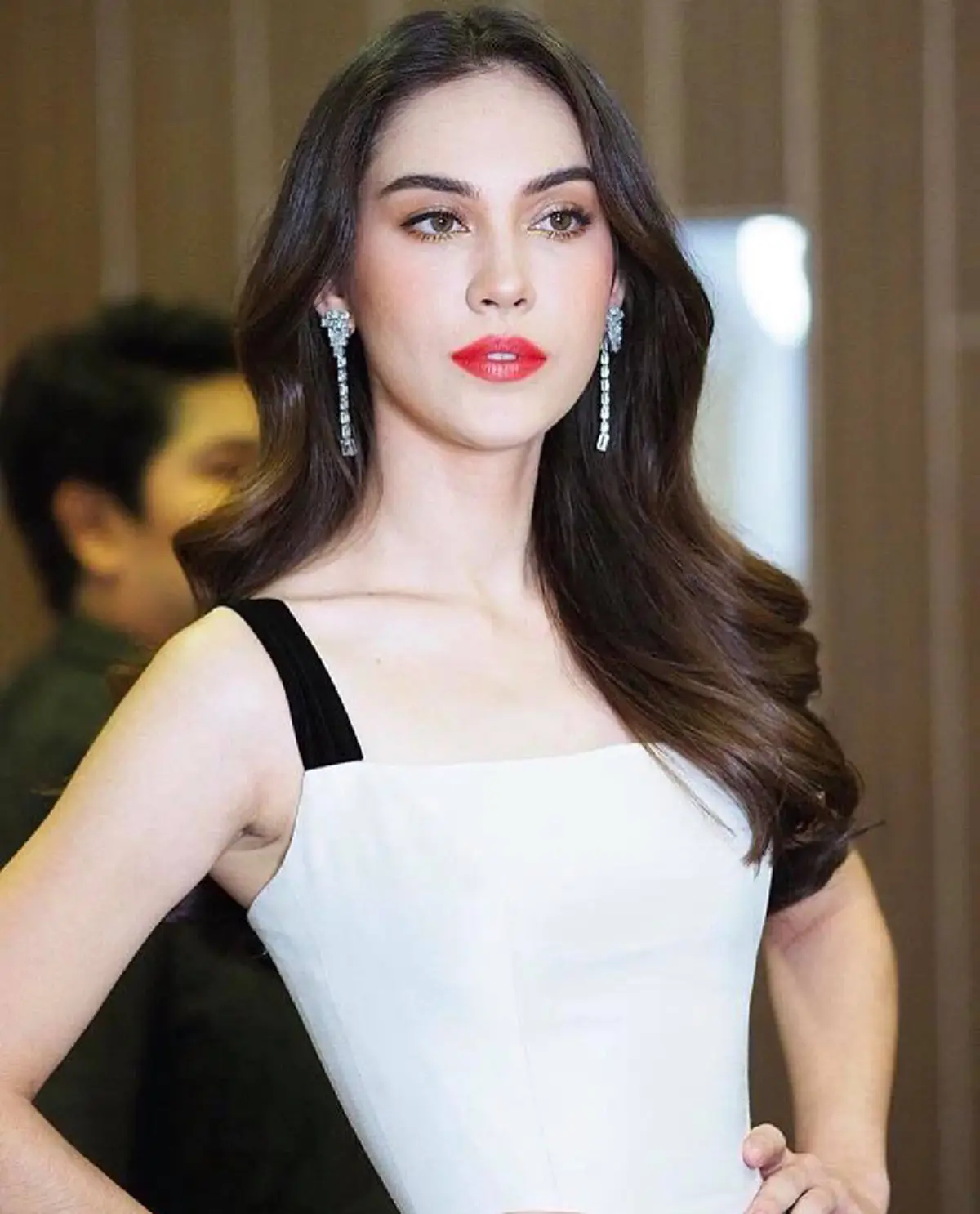 ขาเผือกเม้าท์สนั่น! เมื่อพิธีกรดังหลุด? ลืมปิดไมค์ พูดชัด! ใครพูด "สงกรานต์" กำลังคบ "แมท" แถมซุ่มคบกันเกือบปี!! (คลิป)