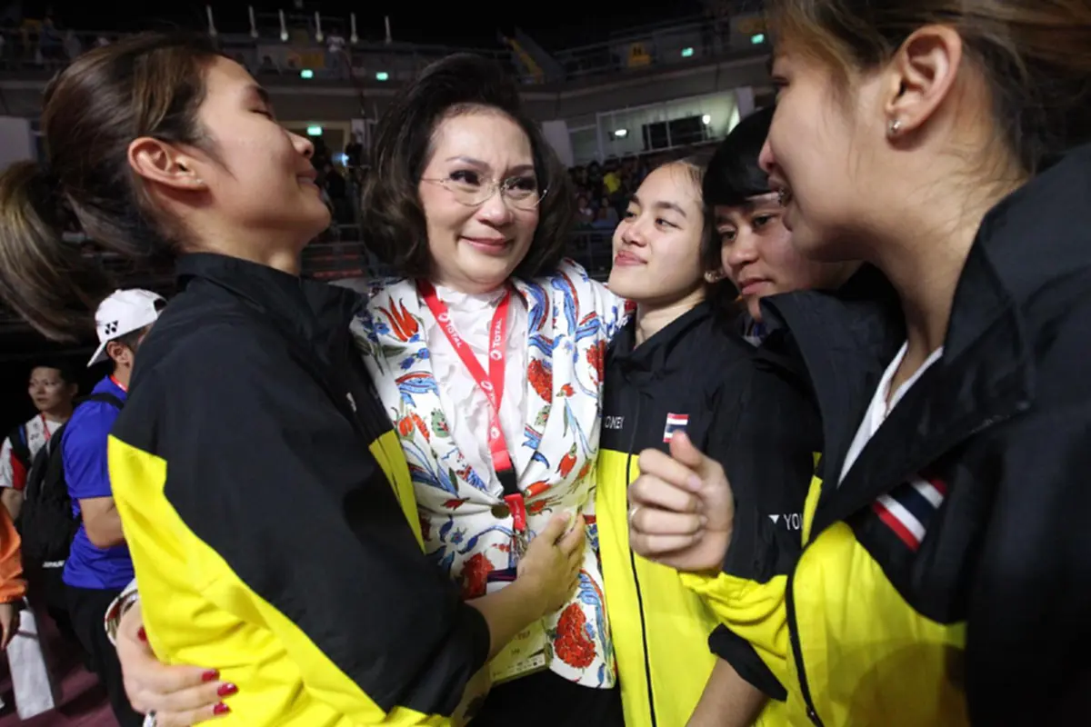 กระหึ่ม!! ชมกันชัดๆ วินาทีเเห่งประวัติศาสตร์ วงการเเบดมินตันไทย.."ทีมขนไก่สาว" โค่น"จีน" ทะลุชิงฯ"อูเบอร์คัพ" (คลิป)