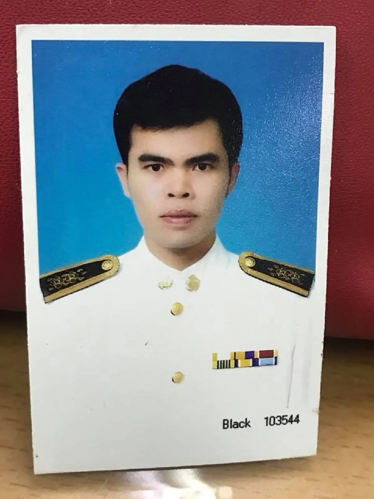 *สุดฮือฮา! เปิดภาพ "เจ๊ต๊อกแต๊ก" แม่ค้าส้มตำชื่อดัง ในชุดทำงาน "ข้าราชการ" (ชมคลิป)