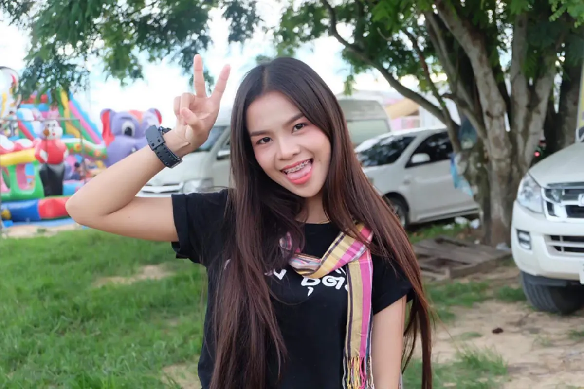 ***วงการลูกทุ่งสั่นสะเทือน !!! เมื่อ "อาม ชุติมา" ประกาศตามหา "ผู้ชายโสดซิง" พร้อมเปย์เงินก้อนโต งานนี้ทำเอาหนุ่มๆแห่ต่อคิวกันเพียบ !?