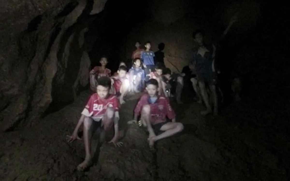 "หมูป่า"เเข็งเเรง..หายห่วง!! "ผู้ว่าฯ"ยืนยัน "หมูป่า8ราย"สุขภาพดี ปลอดภัย..ทานอาหารได้เเล้ว?! เเต่ยังอดกิน"เมนูโปรด"ที่เด็กๆต้องการ??(คลิป)