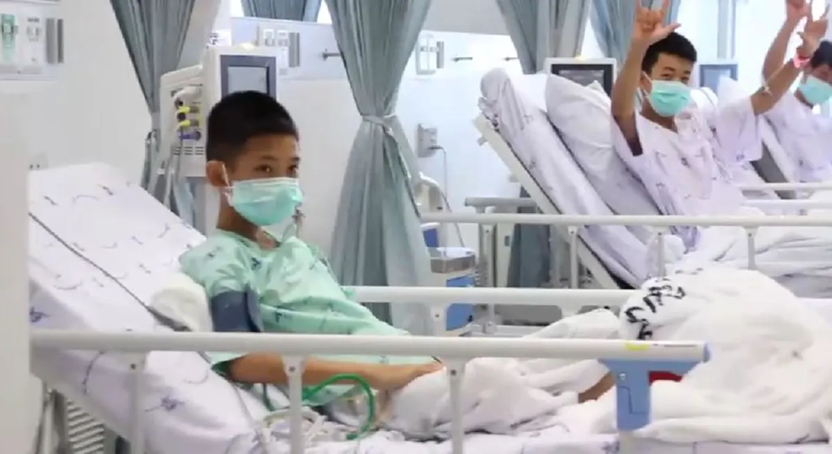 สอบเสร็จจะไปหานะ!! "น้องชายโค้ชเอก" สุดปลื้ม โพสต์ขอบคุณทุกกำลังใจ หลังช่วยพี่ชายและสมาชิกทีมหมูป่าสำเร็จ