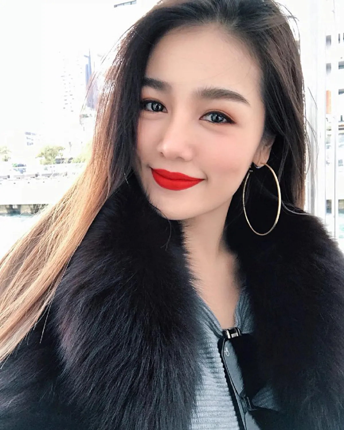 พริ้วสุดๆ! "กระแต อาร์สยาม" โชว์ลีลาสุดเร่าร้อน แดนซ์กระจาย บนลู่วิ่งออกกำลังกาย! (ชมคลิป)