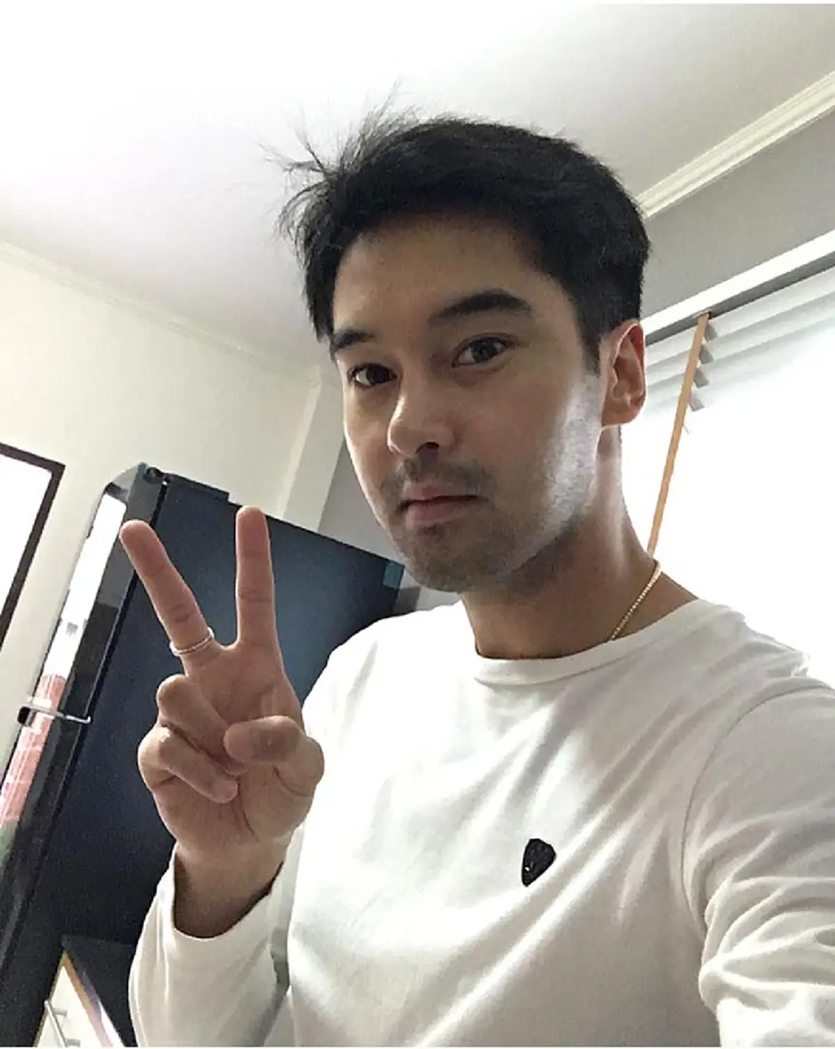 #อย่ามองคนแค่ภายนอก!! "พระเอกหนุ่มชื่อดัง" ปัจจุบันกลายเป็นพ่อค้าลูกชิ้นปิ้ง บอกทุกๆอาชีพ มีเกียรติเเละศักดิ์ศรี ติดดินสุดๆ !! (ชมภาพ)