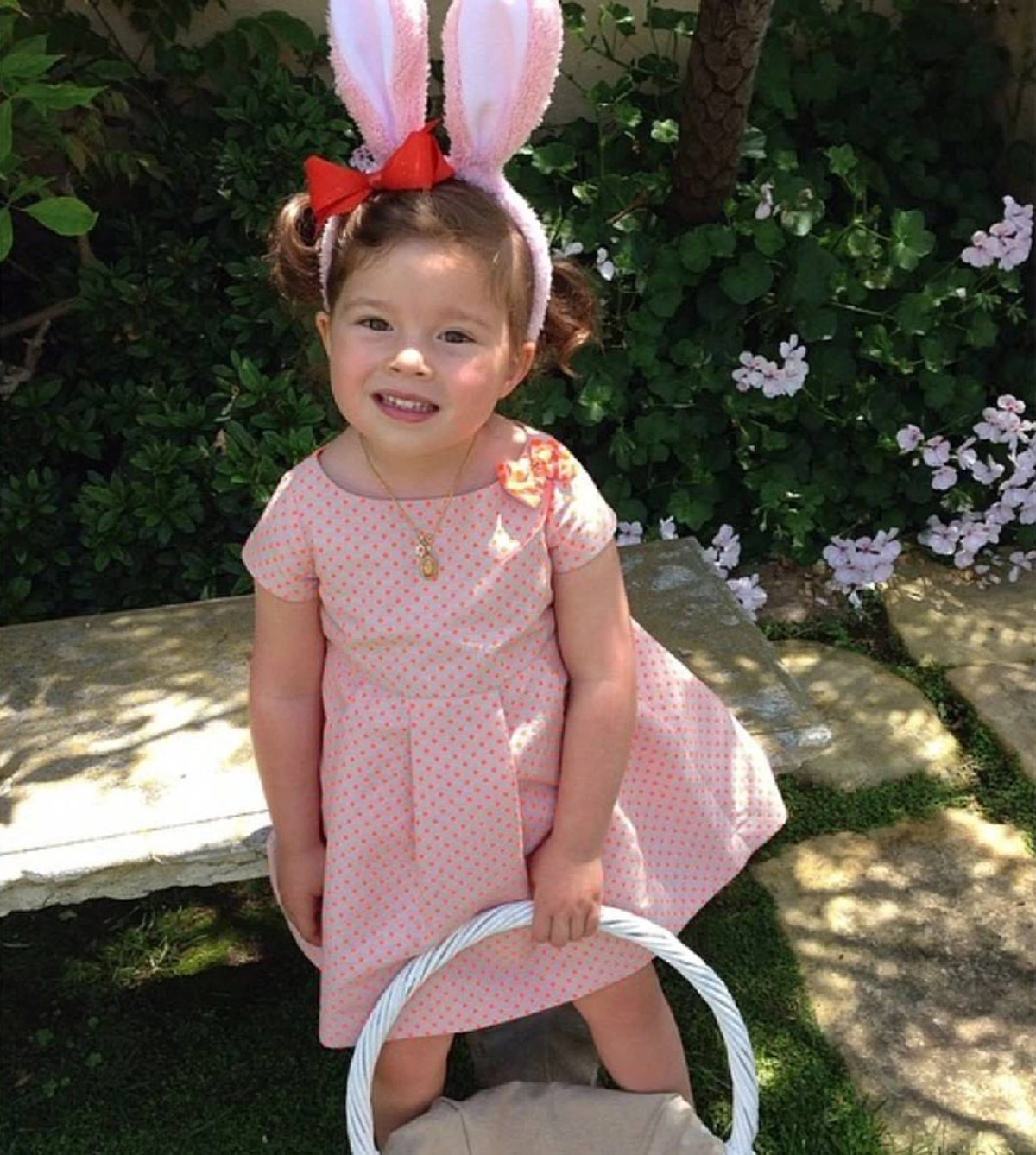 #ตะลึงตาค้างในความงาม!! ส่องลูกสาว "ปุ๋ย ภรณ์ทิพย์" ยิ่งโตยิ่งสวยสะพรั่ง ถึงกับขยี้ตารัวๆ ในความน่ารักของเธอ เป๊ะเวอร์ราวกับตุ๊กตาบาร์บี้ !!