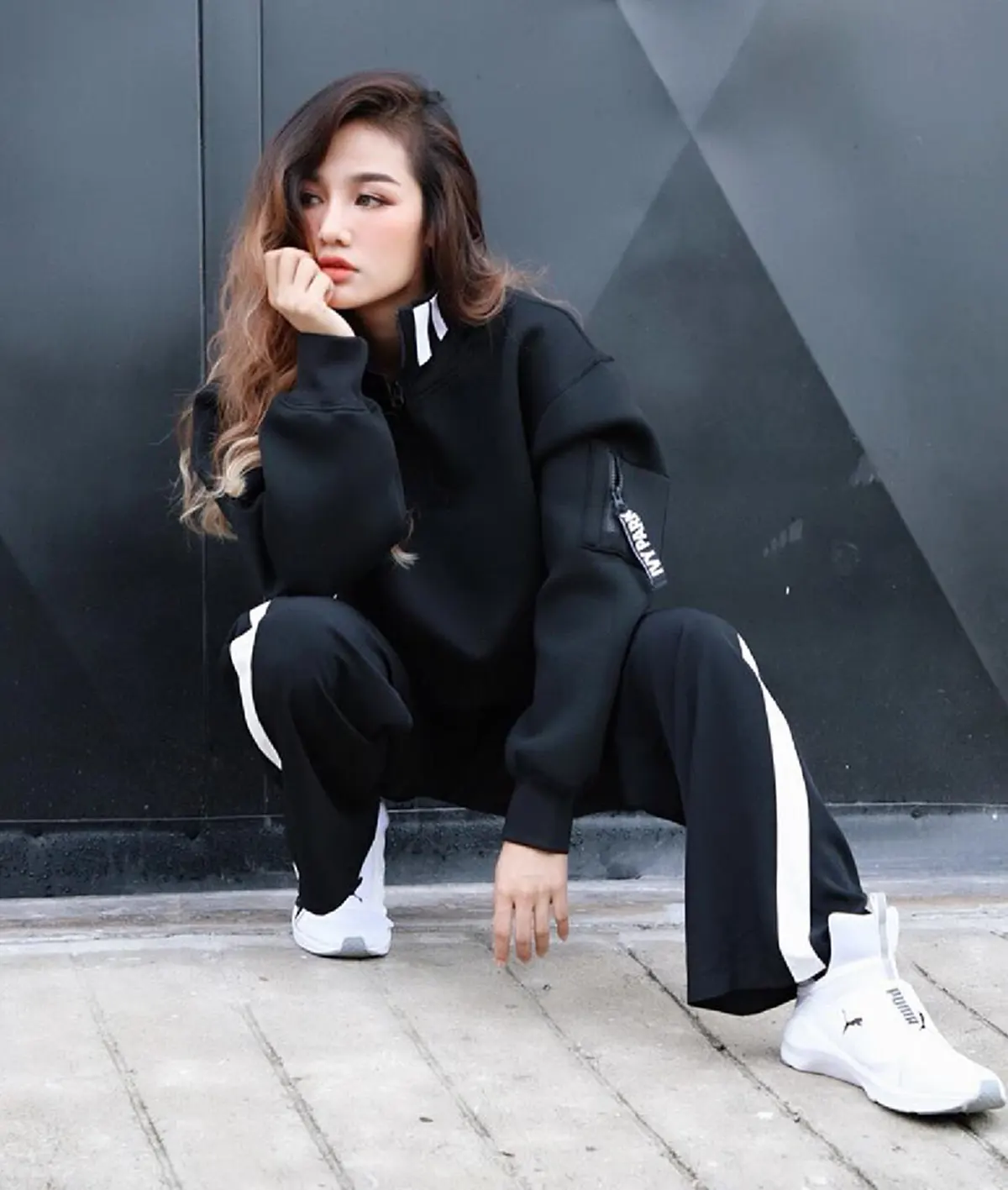 พริ้วสุดๆ! "กระแต อาร์สยาม" โชว์ลีลาสุดเร่าร้อน แดนซ์กระจาย บนลู่วิ่งออกกำลังกาย! (ชมคลิป)