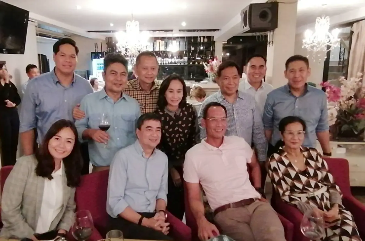 15 ปีแห่งความหลัง กรณ์ จาติกวณิช หลั่งน้ำตากลางงานเลี้ยง ประกาศลาออกปชป.