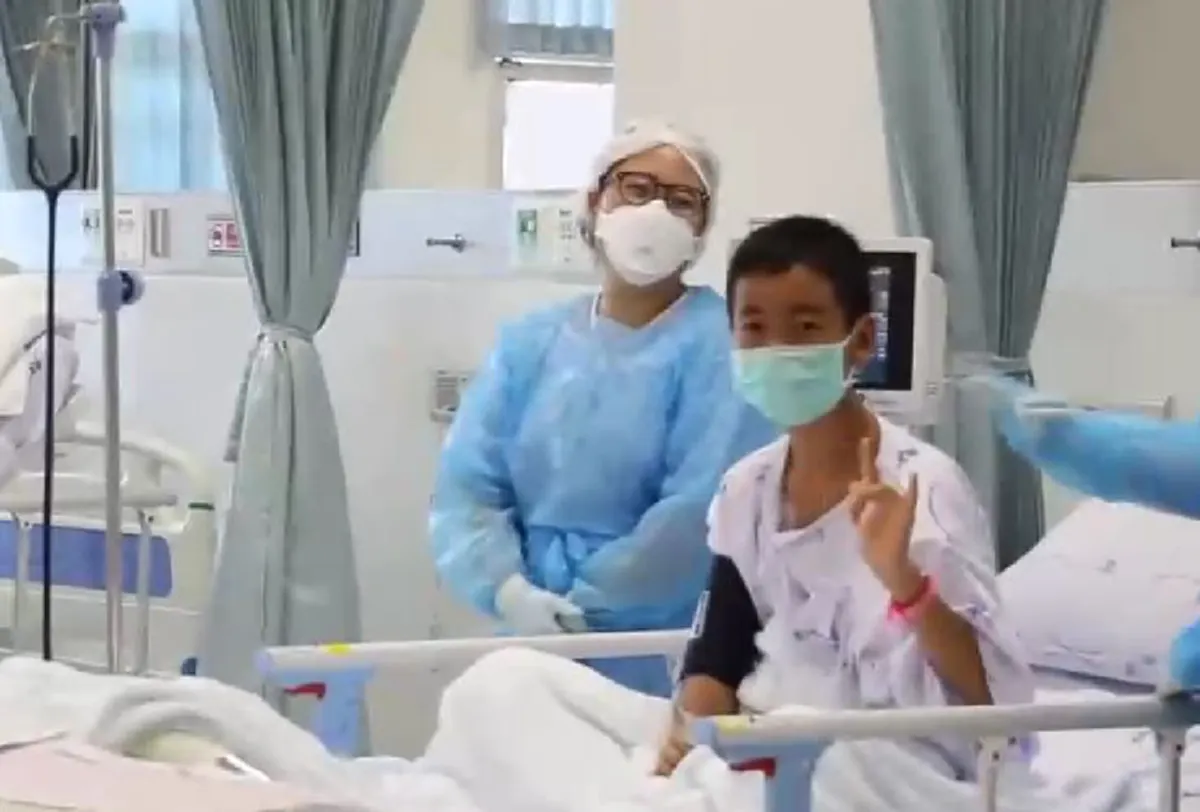 สอบเสร็จจะไปหานะ!! "น้องชายโค้ชเอก" สุดปลื้ม โพสต์ขอบคุณทุกกำลังใจ หลังช่วยพี่ชายและสมาชิกทีมหมูป่าสำเร็จ