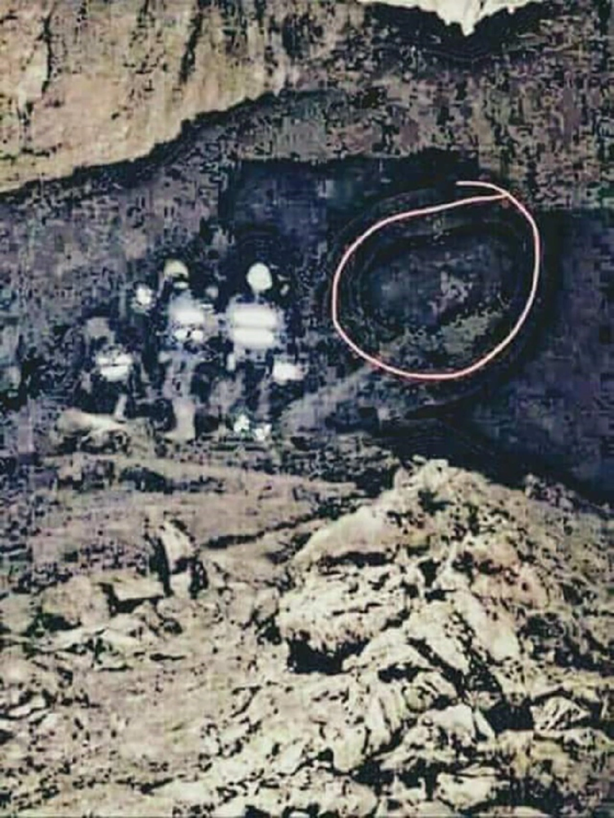 อย่ามโน!! "พระมหาไพรวัลย์" เตือนสติผู้เสพข่าว "13 ชีวิตติดถ้ำหลวง" อย่าหลงเชื่อเรื่องลี้ลับงมงายให้มาก ถ้าจะมีใครสักคนเป็นฮีโร่ คือจนท.