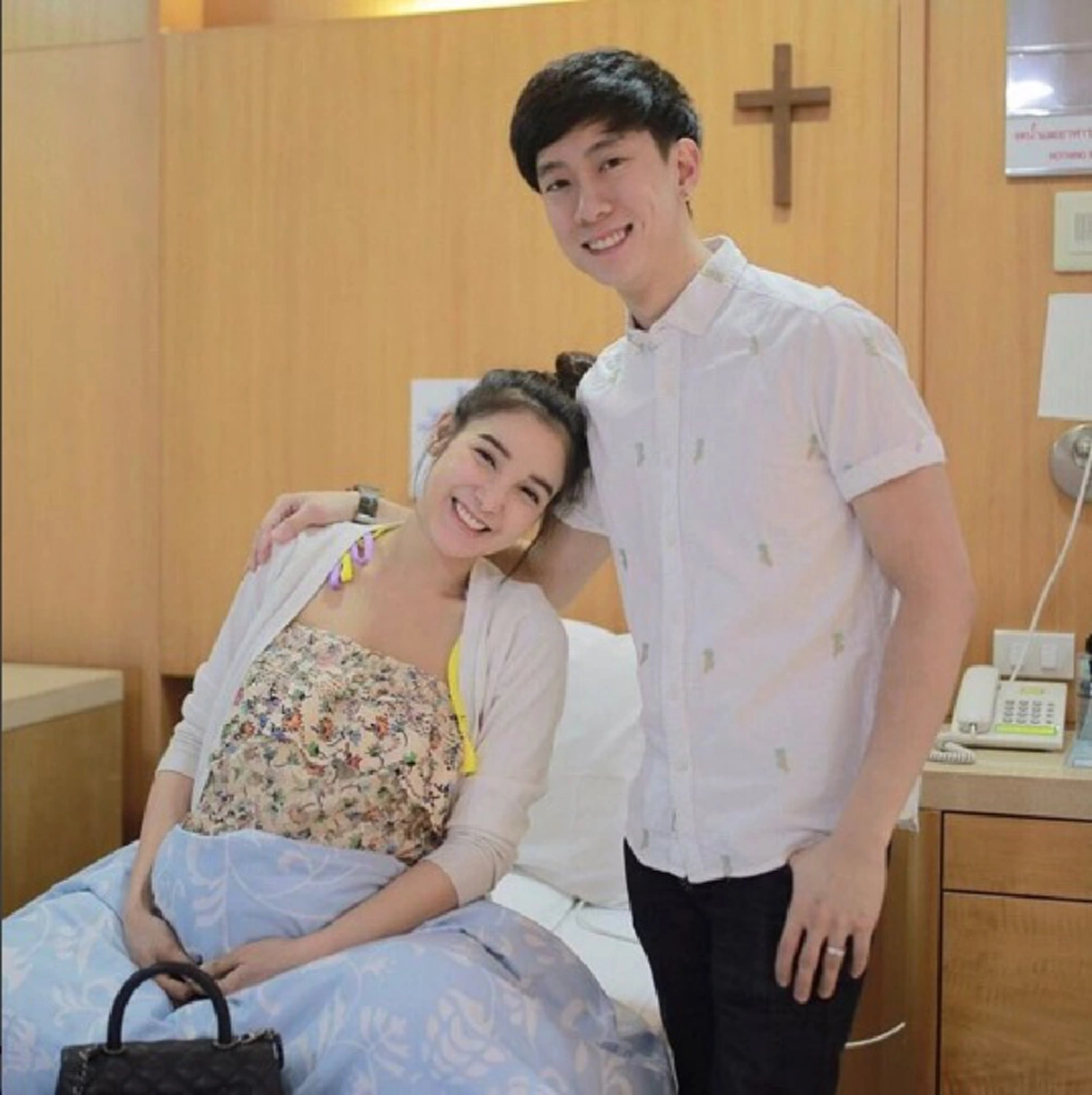 เหมือนใครหว่า!?? ย้อนชมภาพวัยเด็ก "เบนซ์-แพท" เทียบกันชัดๆ "น้องเรซซิ่ง" หน้าเหมือนใครมากกว่ากัน!!