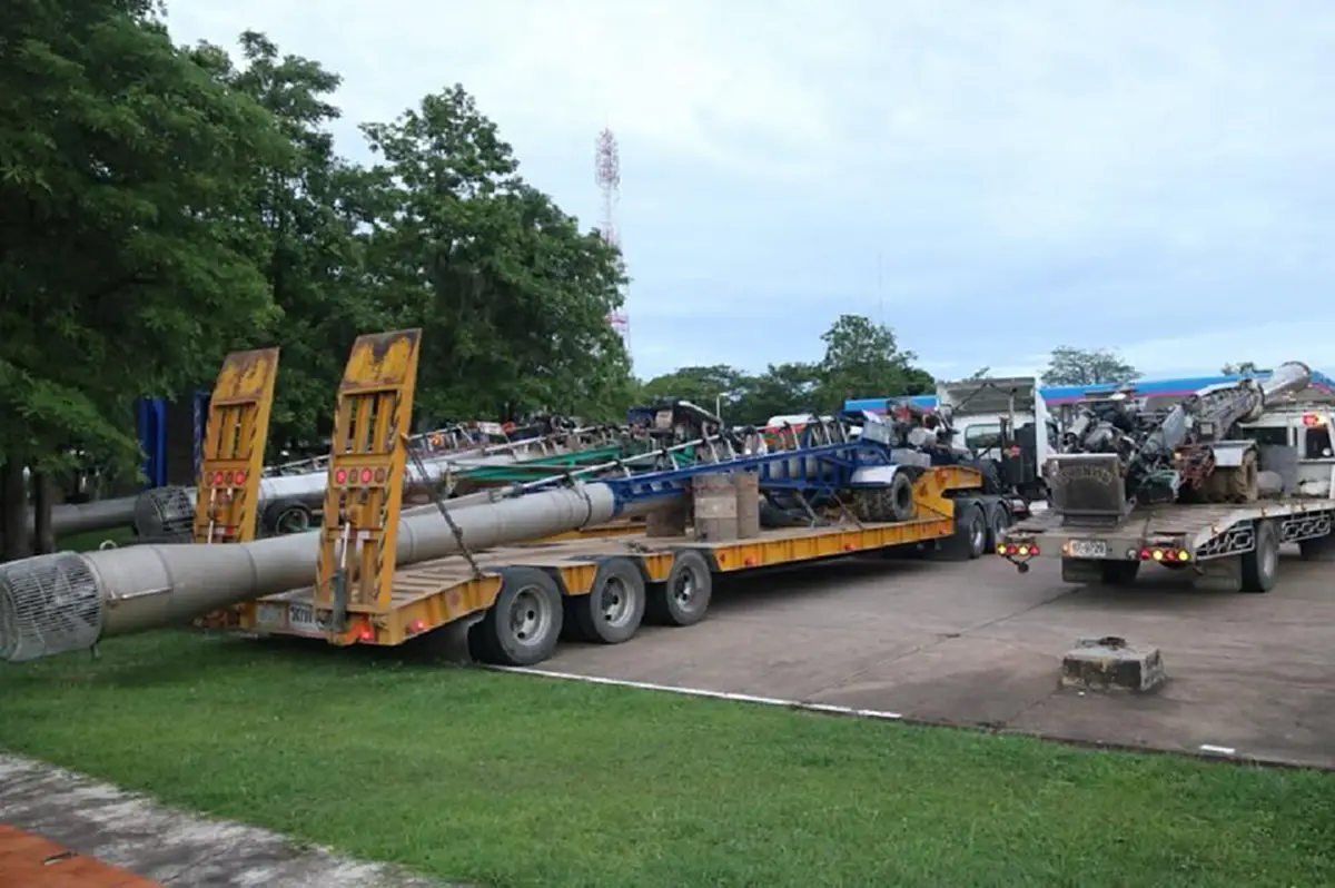 ปล่อยให้ผ่านไปเฉยๆ ไม่ได้!! ชาวอุตรดิตถ์ ต้อนรับทีมงานท่อสูบน้ำพญานาค แม้แค่เป็นทางผ่านจัดเลี้ยงอิ่มท้อง พร้อมให้ของขึ้นชื่อติดไม้ติดมือ