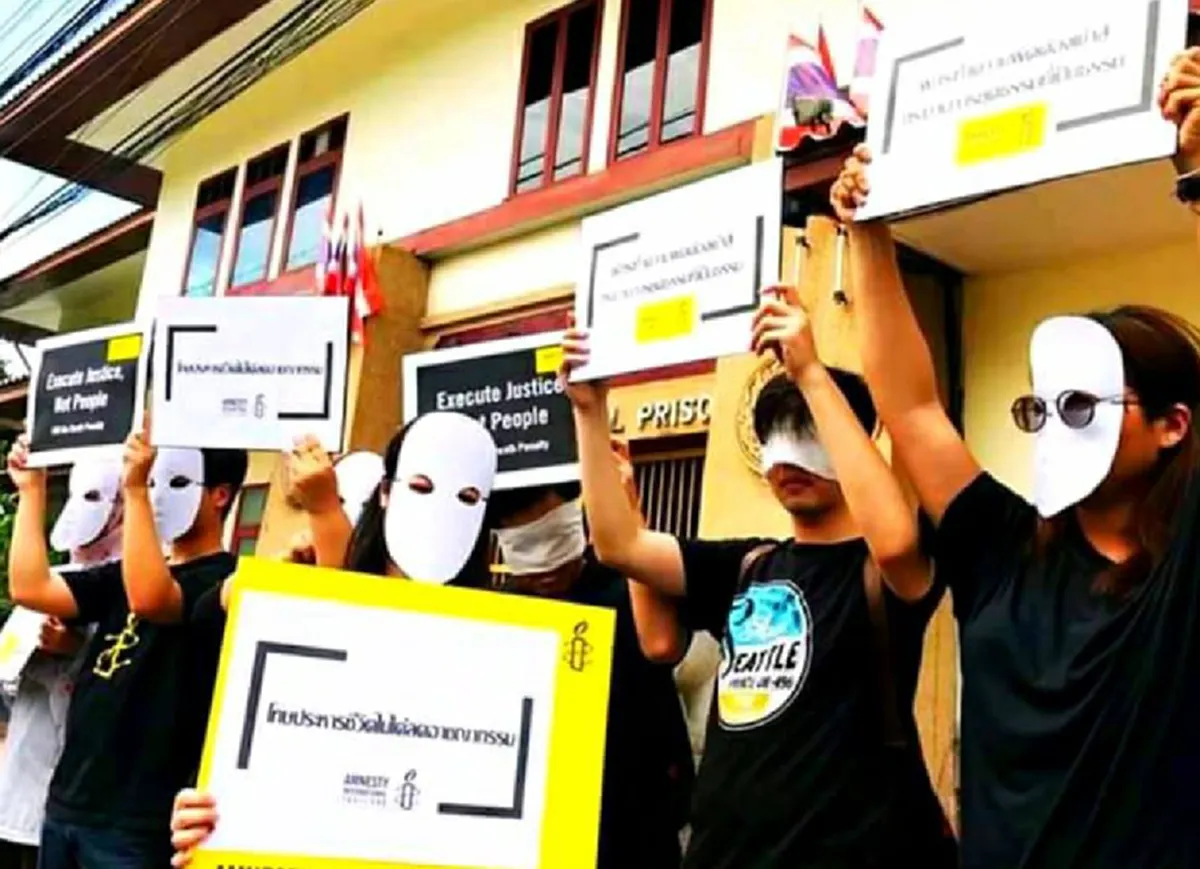 บอกตรงๆ พวกนี้มันดัดจริต?"นพ.เหรียญ"แฉยับ!พวกนักสิทธิมนุษยชนจอมปลอม มีเบื้องหลังซ่อนเร้น ลั่น!!พวกผิดแผก ขนาดปกป้องพวกละเมิดสิทธิส่วนพระองค์