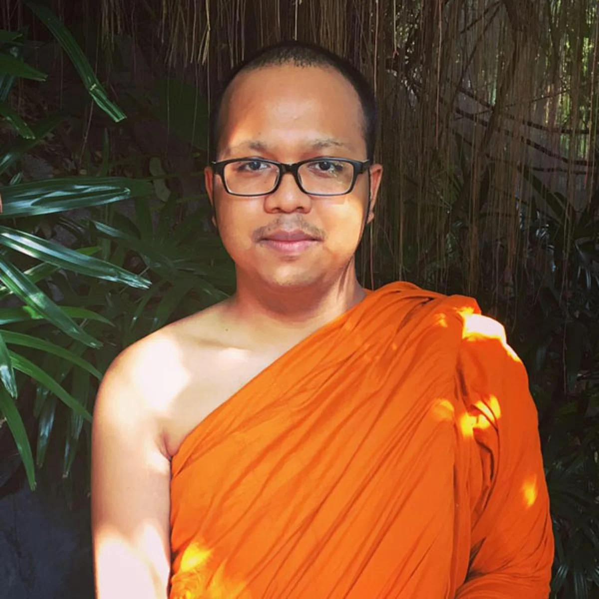 อย่ามโน!! "พระมหาไพรวัลย์" เตือนสติผู้เสพข่าว "13 ชีวิตติดถ้ำหลวง" อย่าหลงเชื่อเรื่องลี้ลับงมงายให้มาก ถ้าจะมีใครสักคนเป็นฮีโร่ คือจนท.