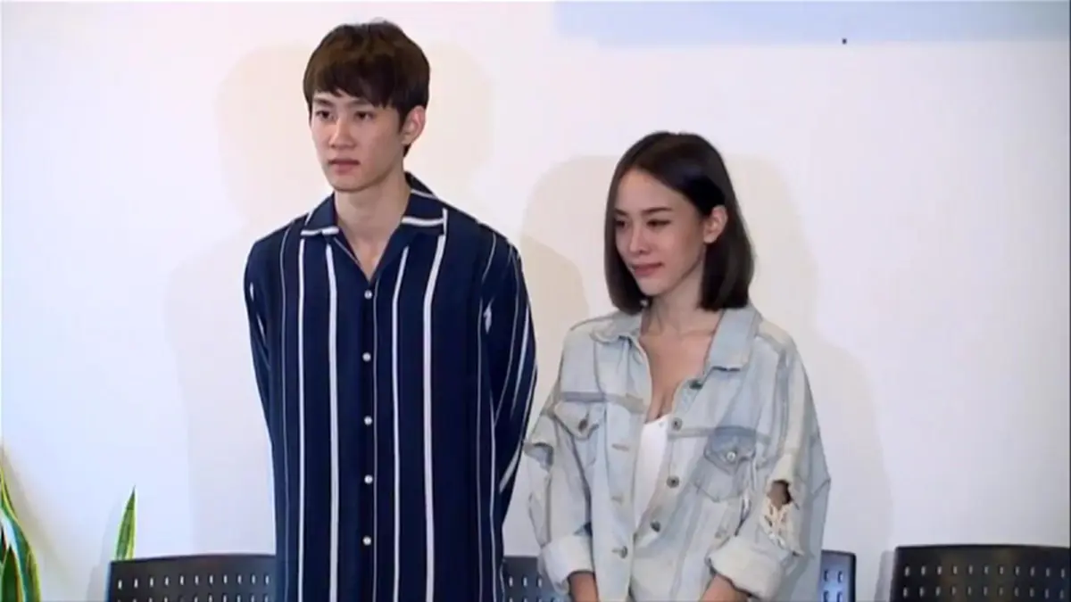 #สะอึกแรงกลางวงสื่อ!! "มิ้ง" น้ำตาไหล แทบพูดไม่ออก หลังนักข่าวลั่น "กัปตัน" เขารับแค่ลูก ไม่ได้รับแม่  กับคำถามแทงใจ ที่ทำแฟนคลับอึ้ง (คลิป)