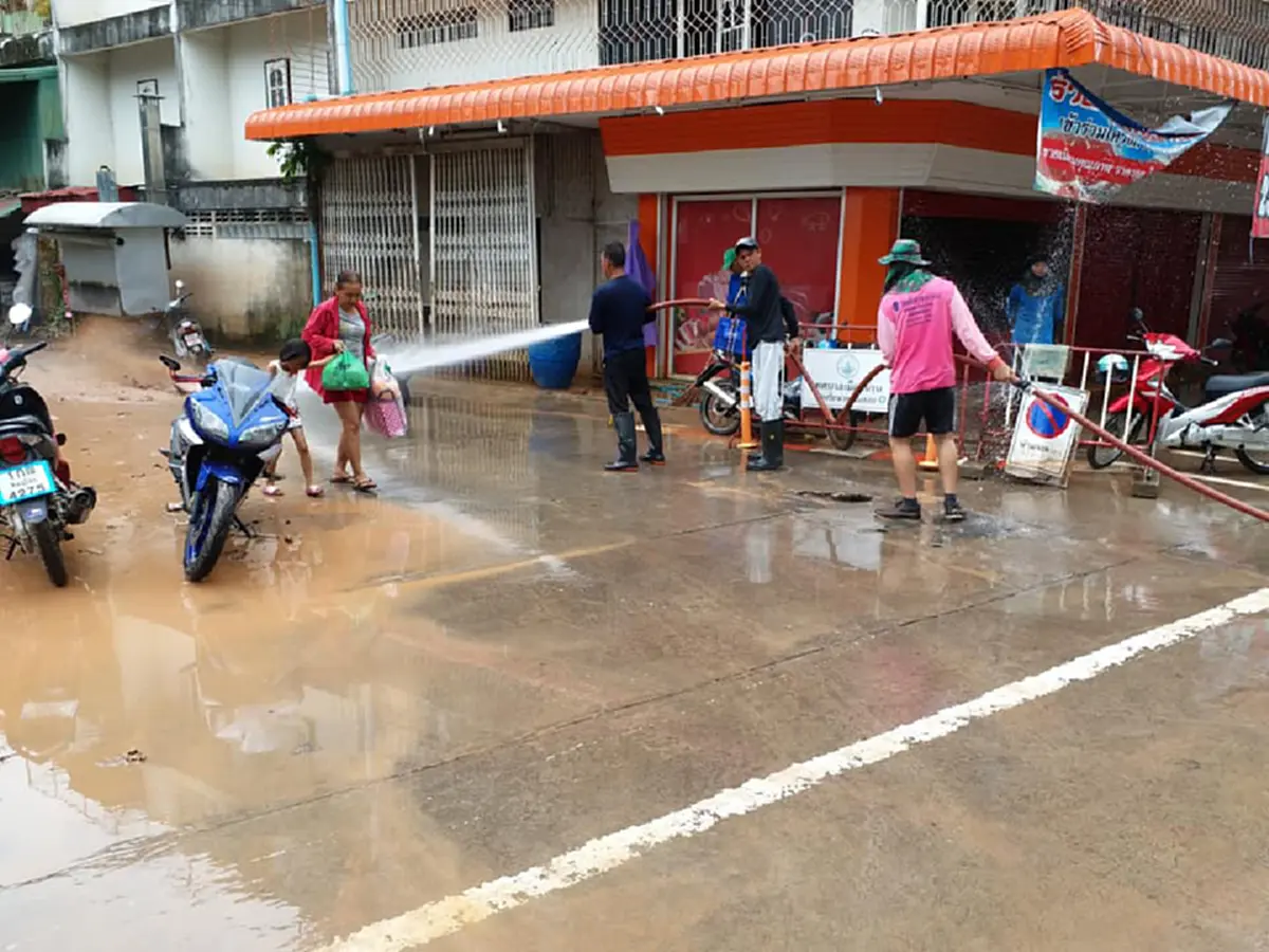 ล่าสุด! เกาะติดสถานการณ์"น้ำท่วมจ.น่าน" ผู้ว่าฯสั่งการเร่งด่วน!