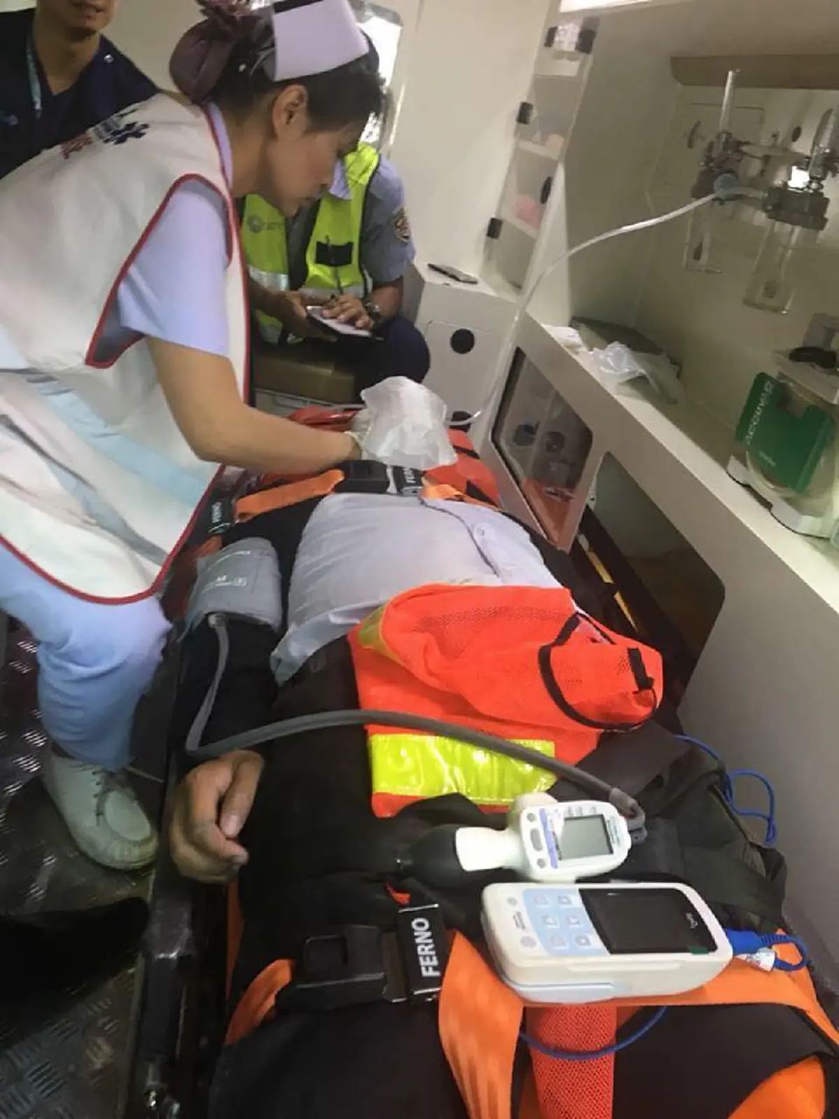 ป้าเเก่เเล้ว ยกโทษให้ป้าเถอะ ดูชัดๆโฉมหน้า"ป้ามหาภัย"ป่วนสนามบินเชียงใหม่ หัวร้อน สติหลุด ชนเเหลกหวิดฆ่าคน งานนี้จะหงายการ์ด เเก้ตัวอะไรดี??