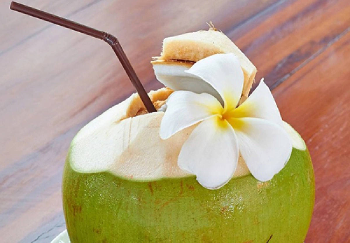 จริงหรือไม่!! ห้ามดื่มน้ำมะพร้าว ช่วงมีประจำเดือน