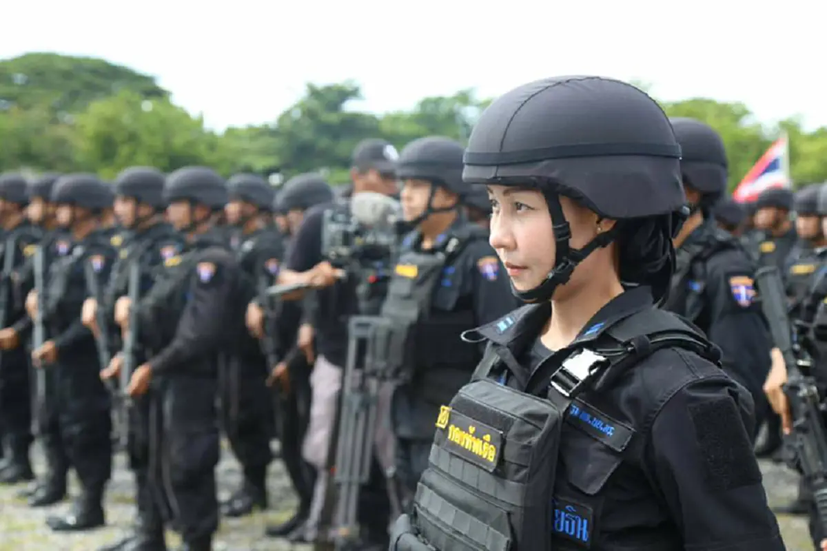 นับถือหัวใจ! ทหารพรานหญิง นาวิกโยธินรุ่นแรก (มีภาพ)